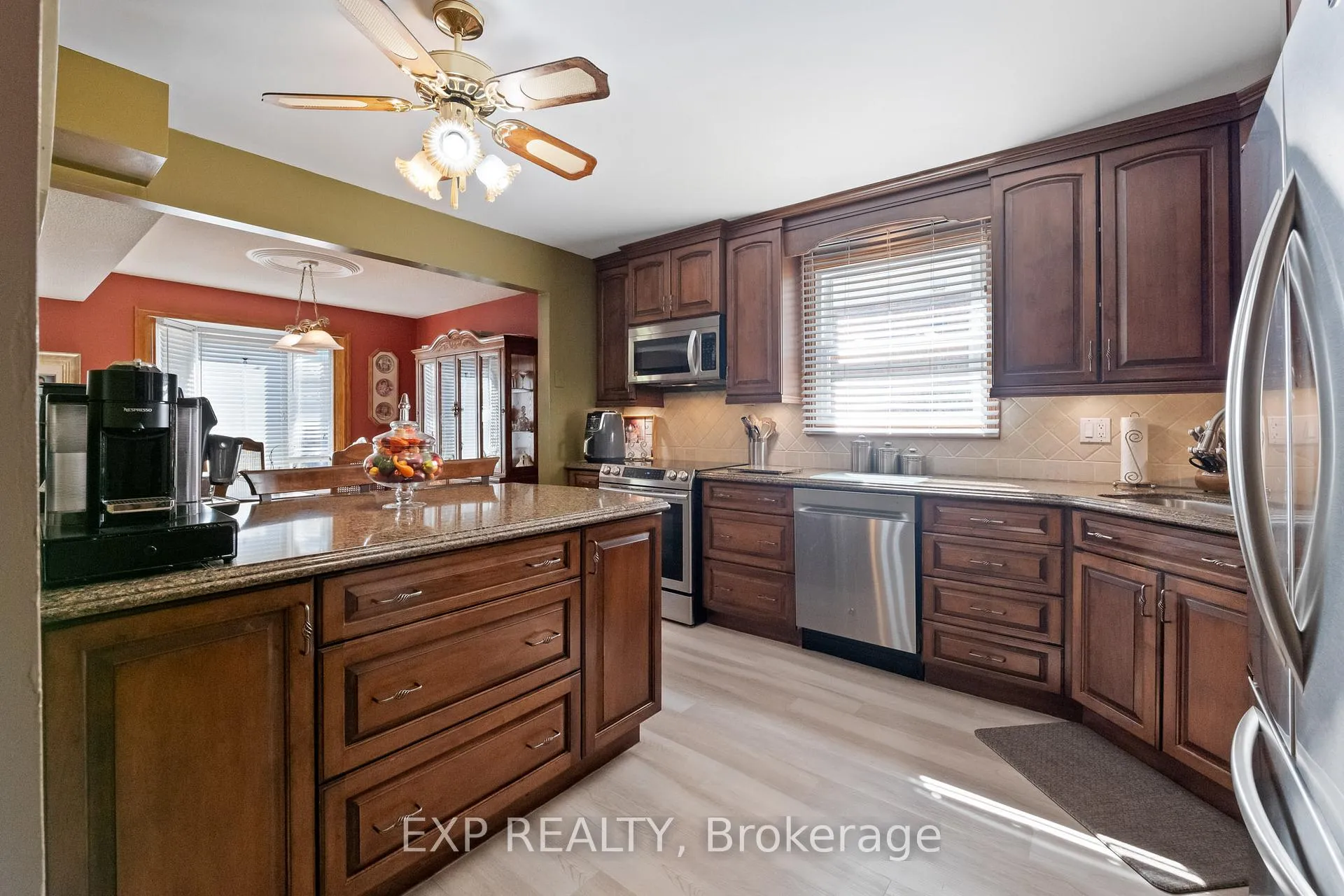 Photo 11 of 38 Capri Street, Thorold, Confederation Heights — HOMEH