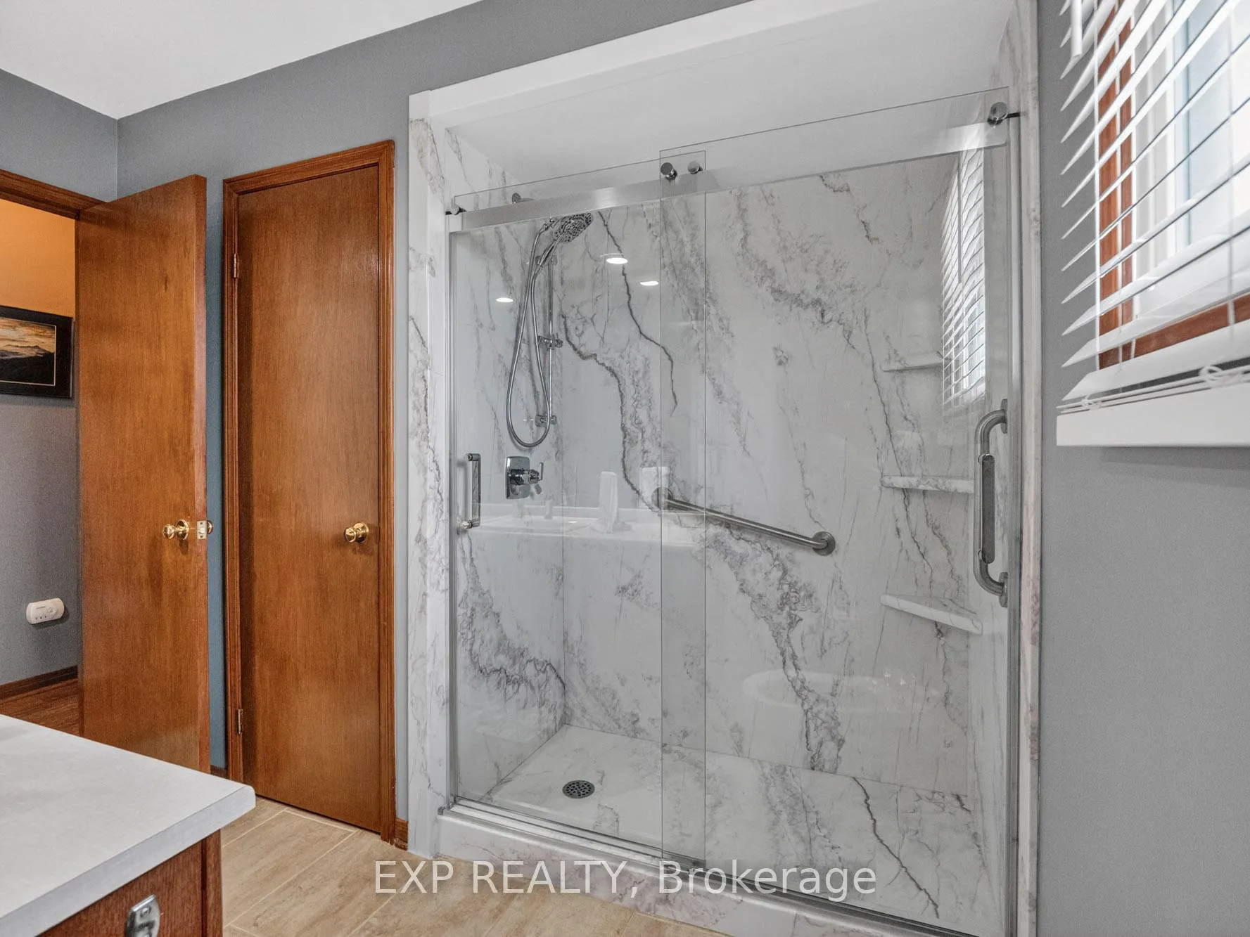 Photo 20 of 38 Capri Street, Thorold, Confederation Heights — HOMEH