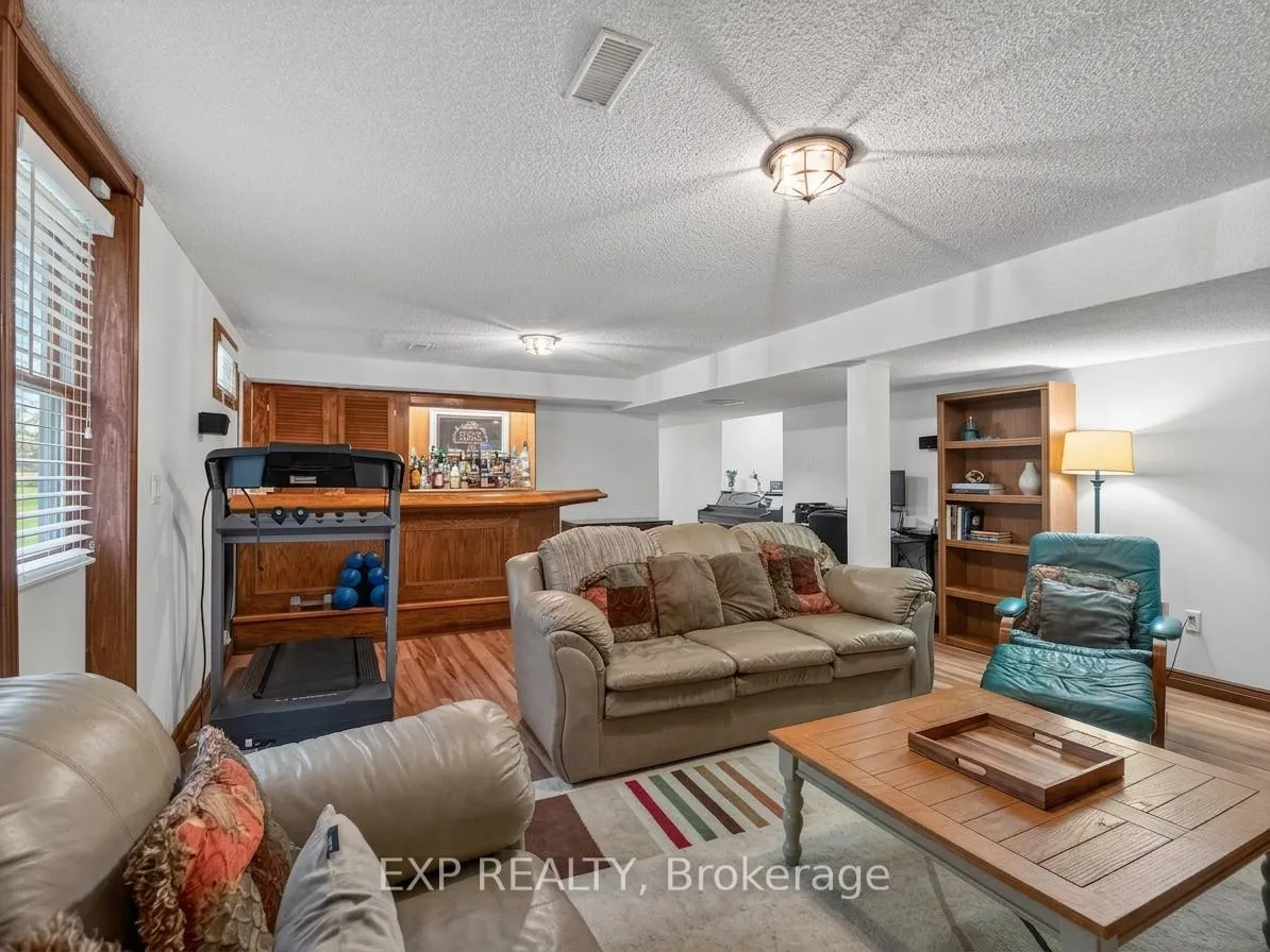 Photo 26 of 38 Capri Street, Thorold, Confederation Heights — HOMEH
