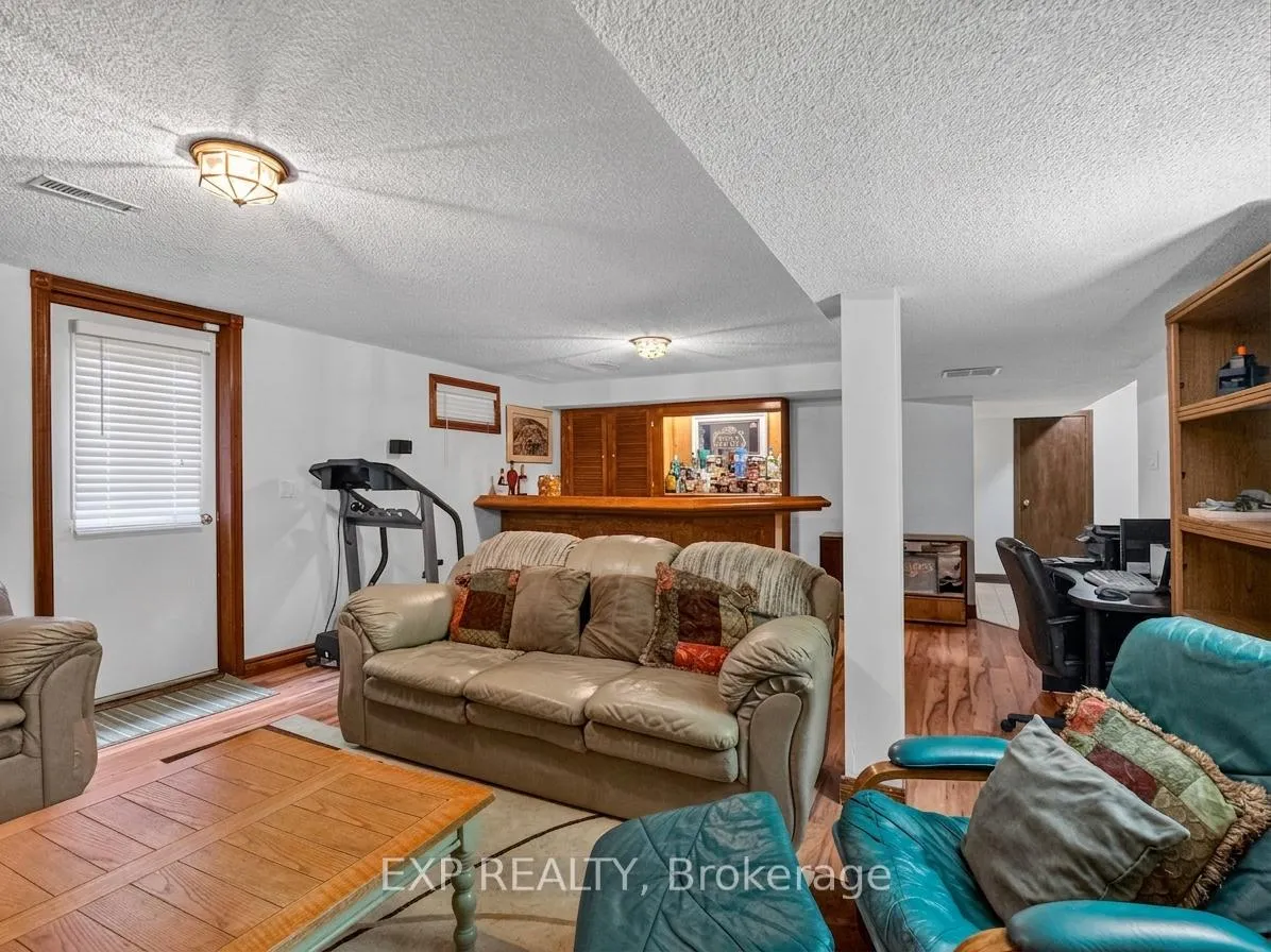 Photo 27 of 38 Capri Street, Thorold, Confederation Heights — HOMEH