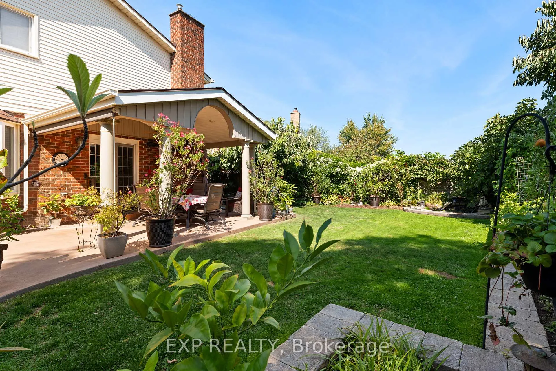 Photo 35 of 38 Capri Street, Thorold, Confederation Heights — HOMEH