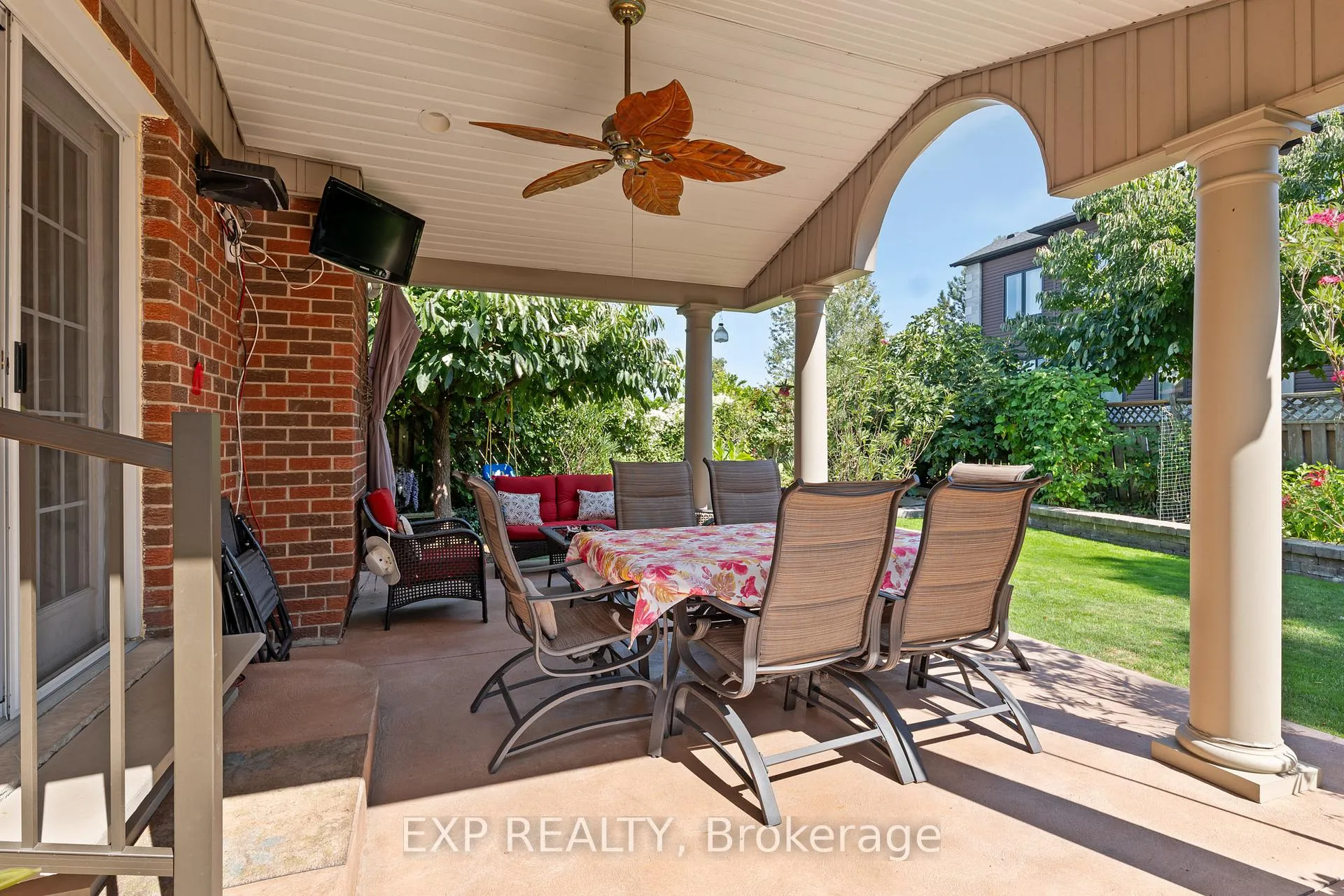 Photo 36 of 38 Capri Street, Thorold, Confederation Heights — HOMEH