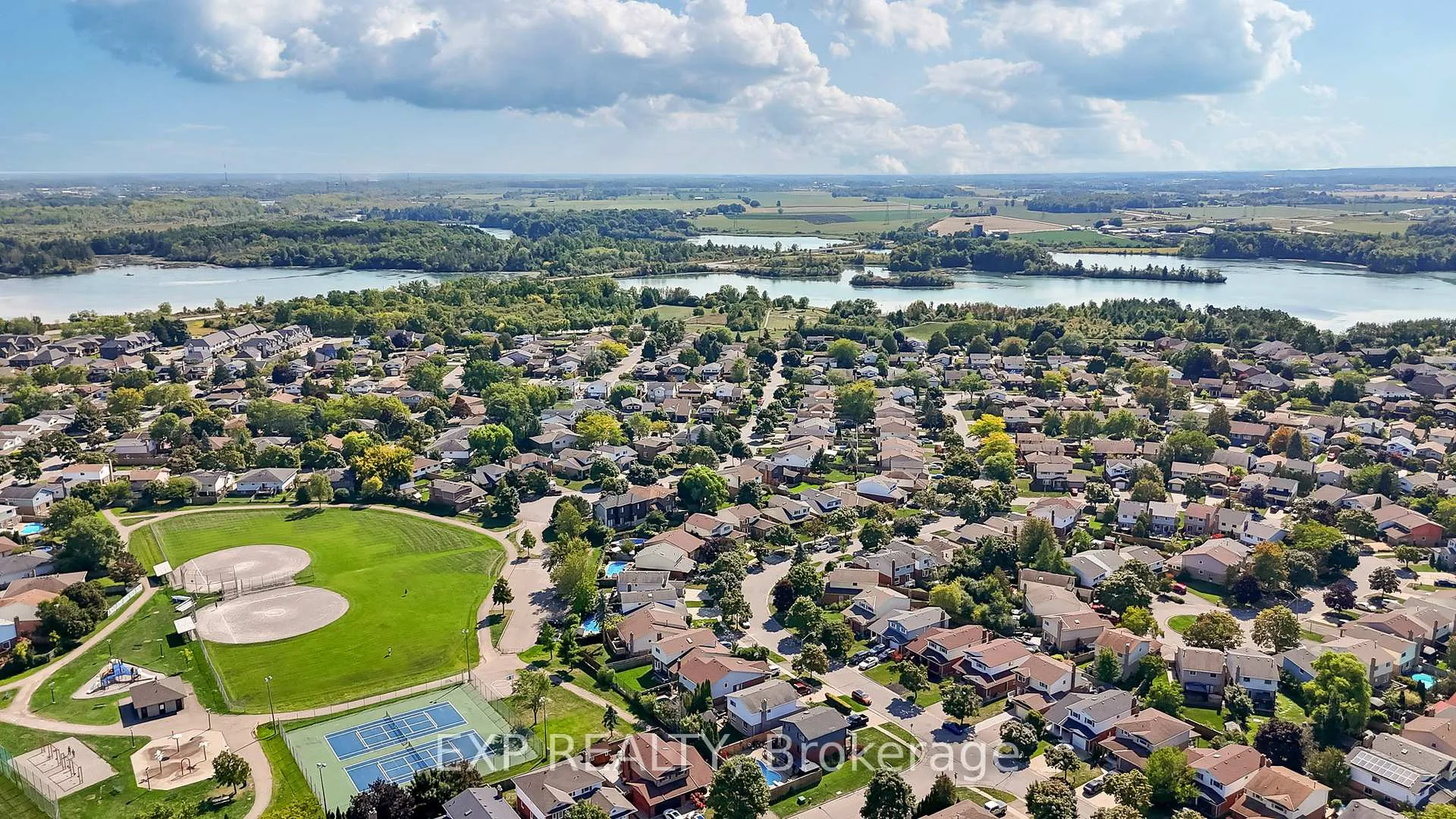 Photo 44 of 38 Capri Street, Thorold, Confederation Heights — HOMEH