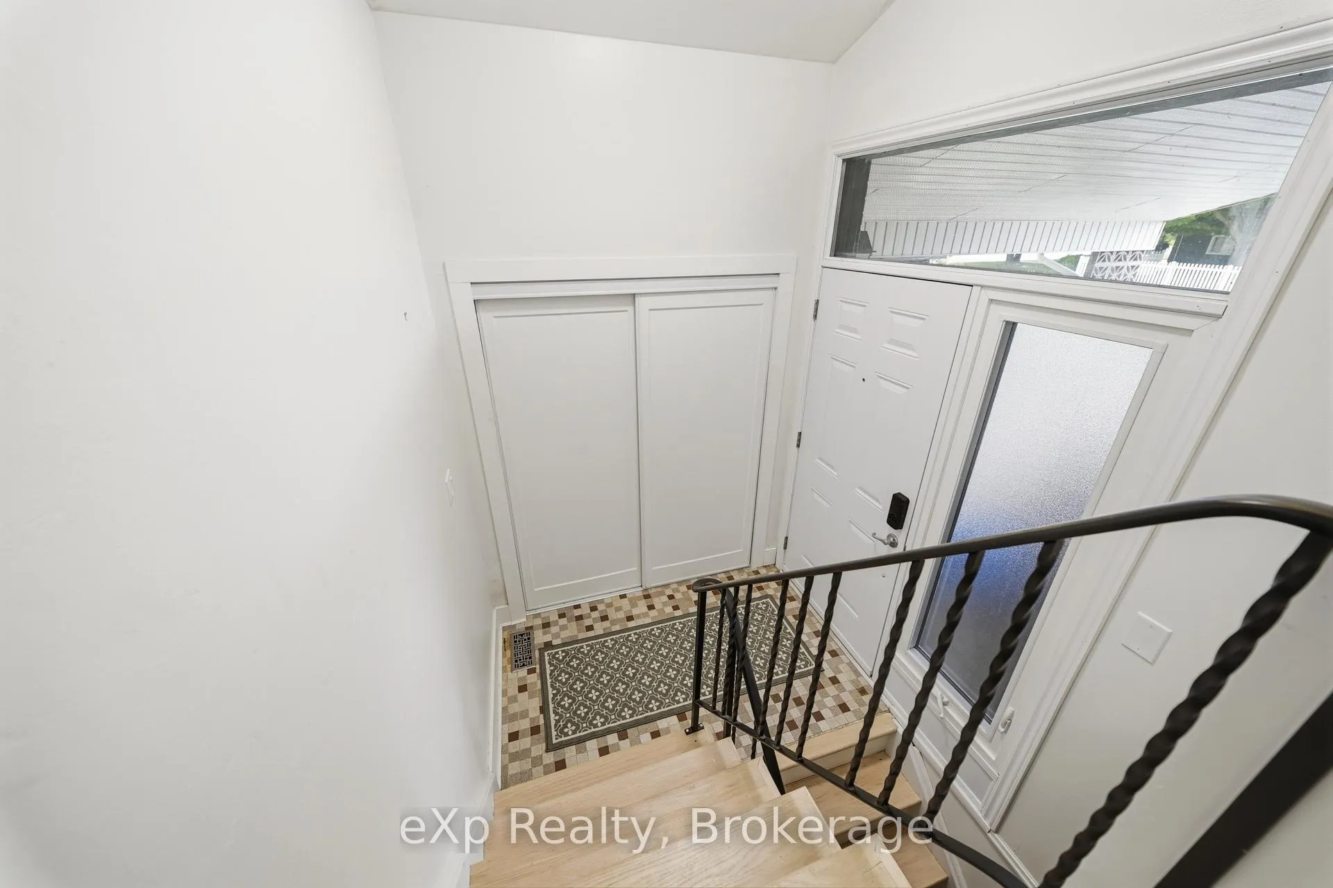 Photo 4 of 145 Queen Street, Belleville, Belleville Ward — HOMEH