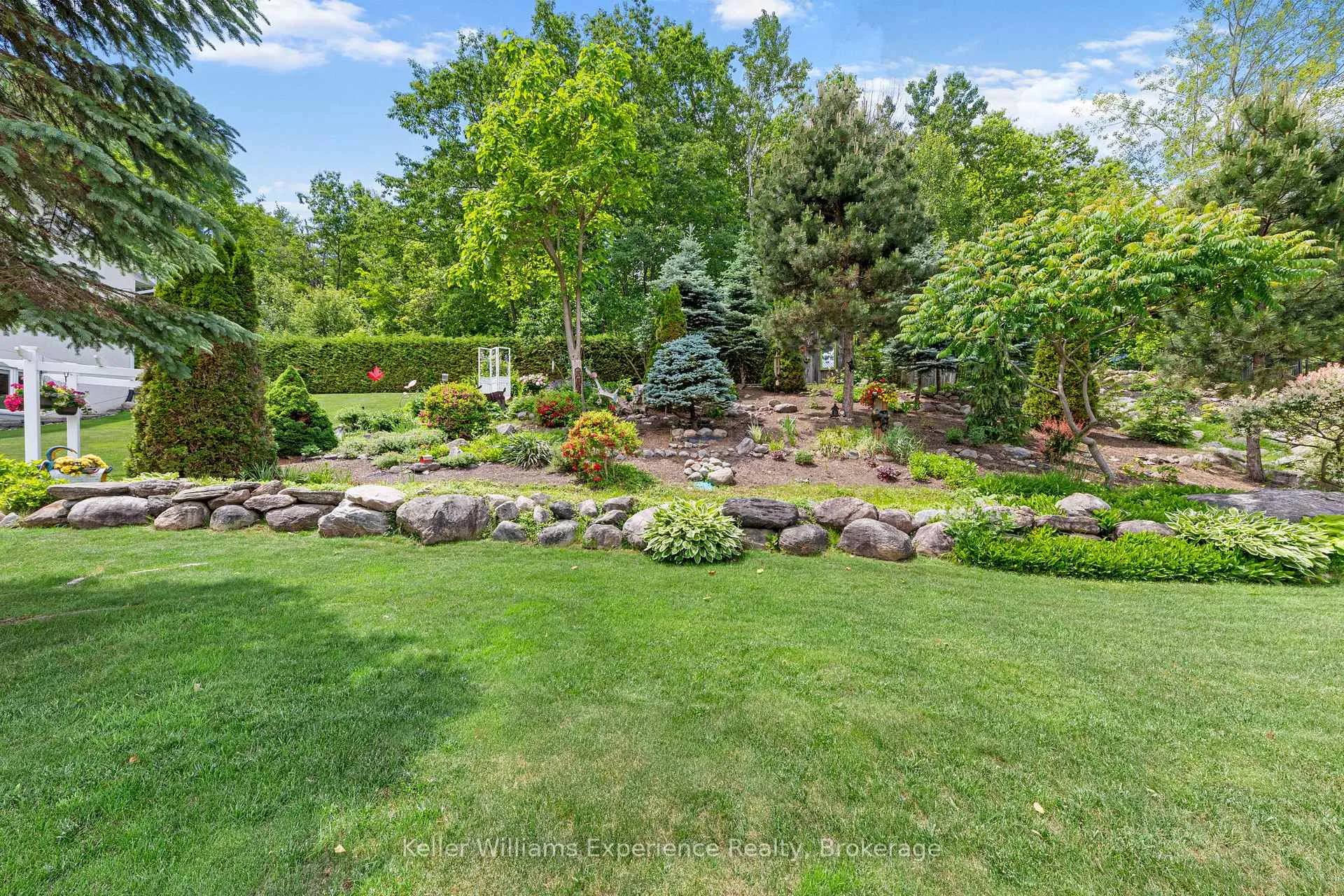 Photo 19 of 378 Aberdeen Boulevard, Midland — HOMEH