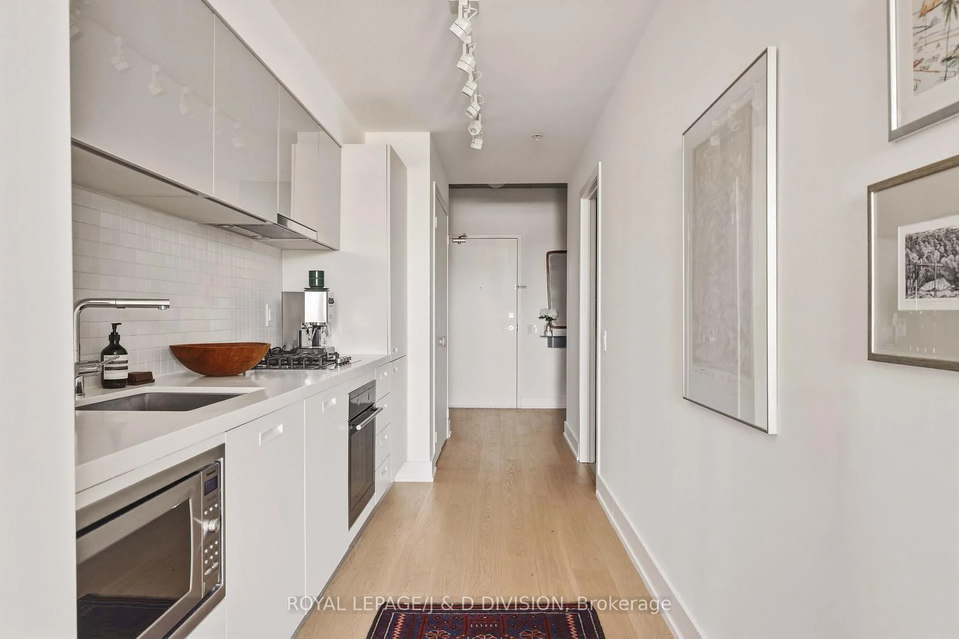 Photo 13 of Unit 405, 1239 Dundas Street W, Toronto, Trinity-Bellwoods — HOMEH