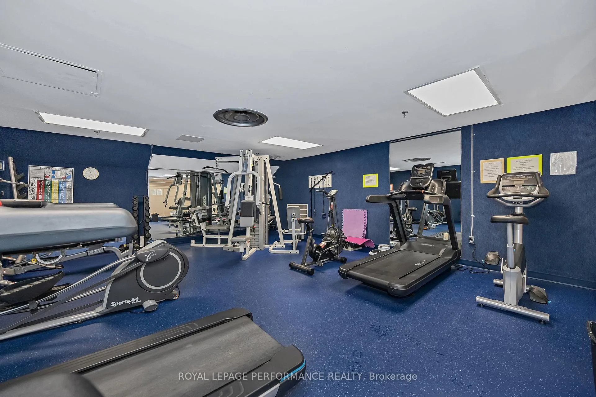 Photo 26 of Unit 303, 555 Brittany Drive, Ottawa, Viscount Alexander Park — HOMEH
