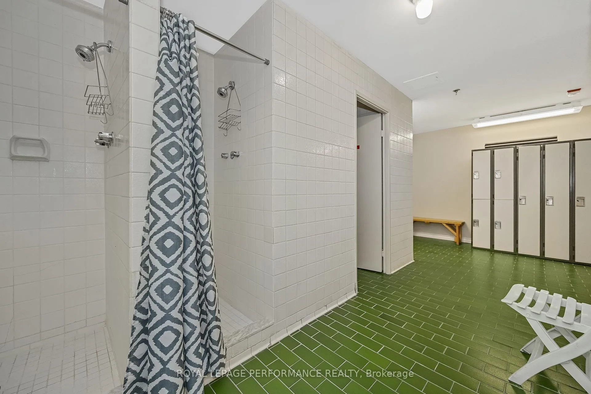 Photo 28 of Unit 303, 555 Brittany Drive, Ottawa, Viscount Alexander Park — HOMEH