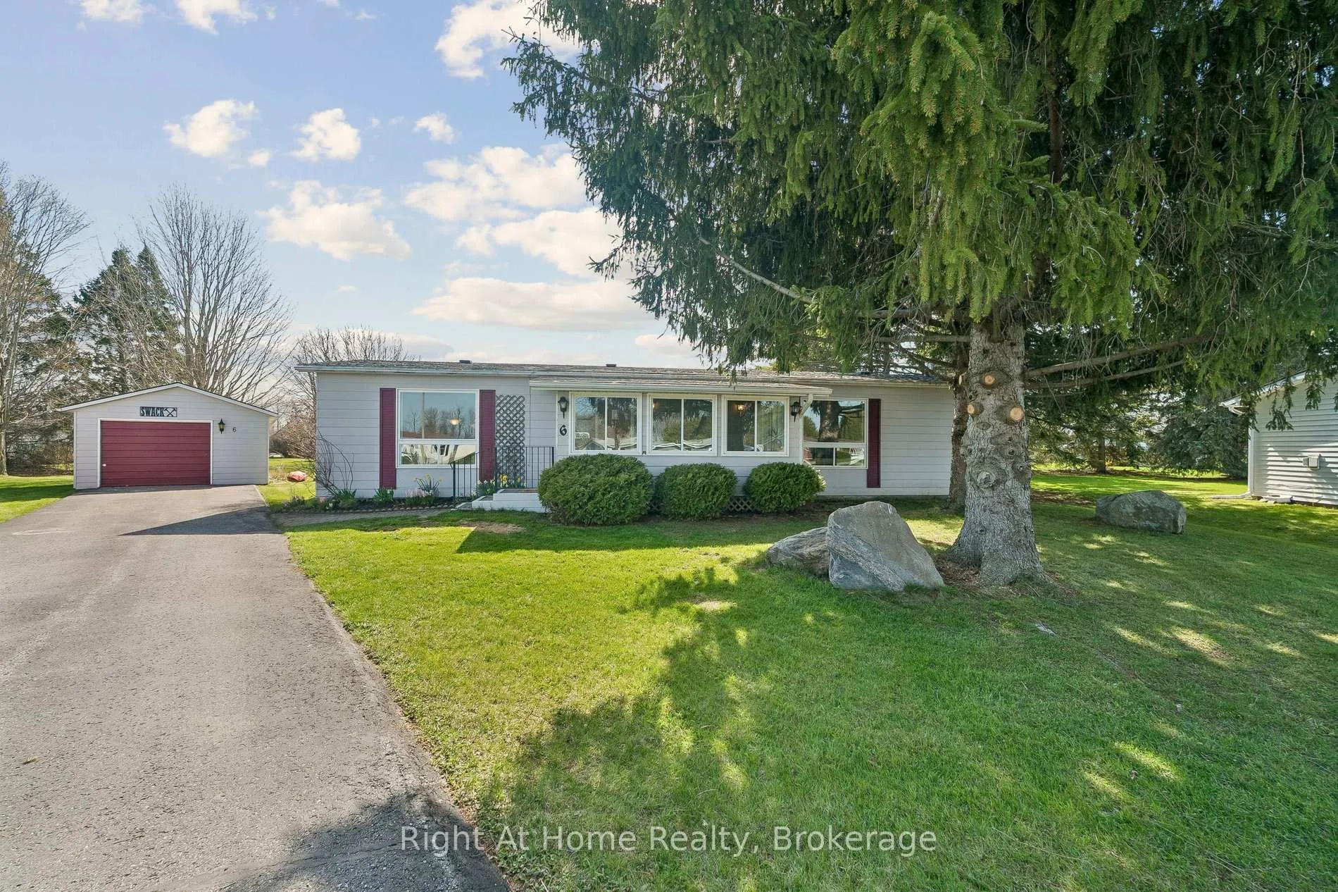 Front of 6 Emery Court