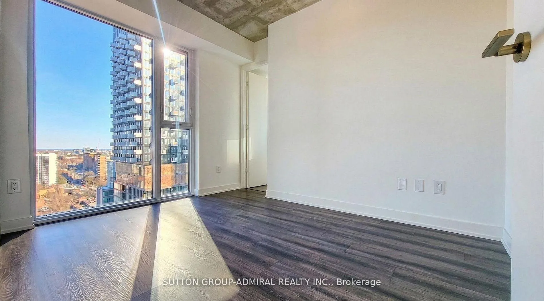 Photo 2 of Unit 1901, 65 Mutual Street, Toronto, Church-Yonge Corridor — HOMEH