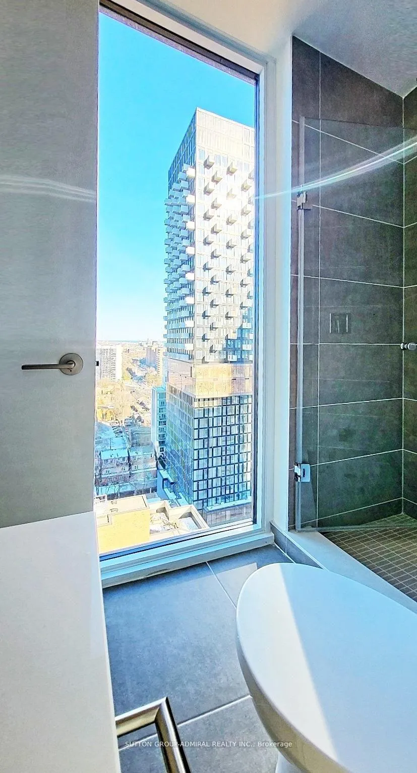 Photo 7 of Unit 1901, 65 Mutual Street, Toronto, Church-Yonge Corridor — HOMEH
