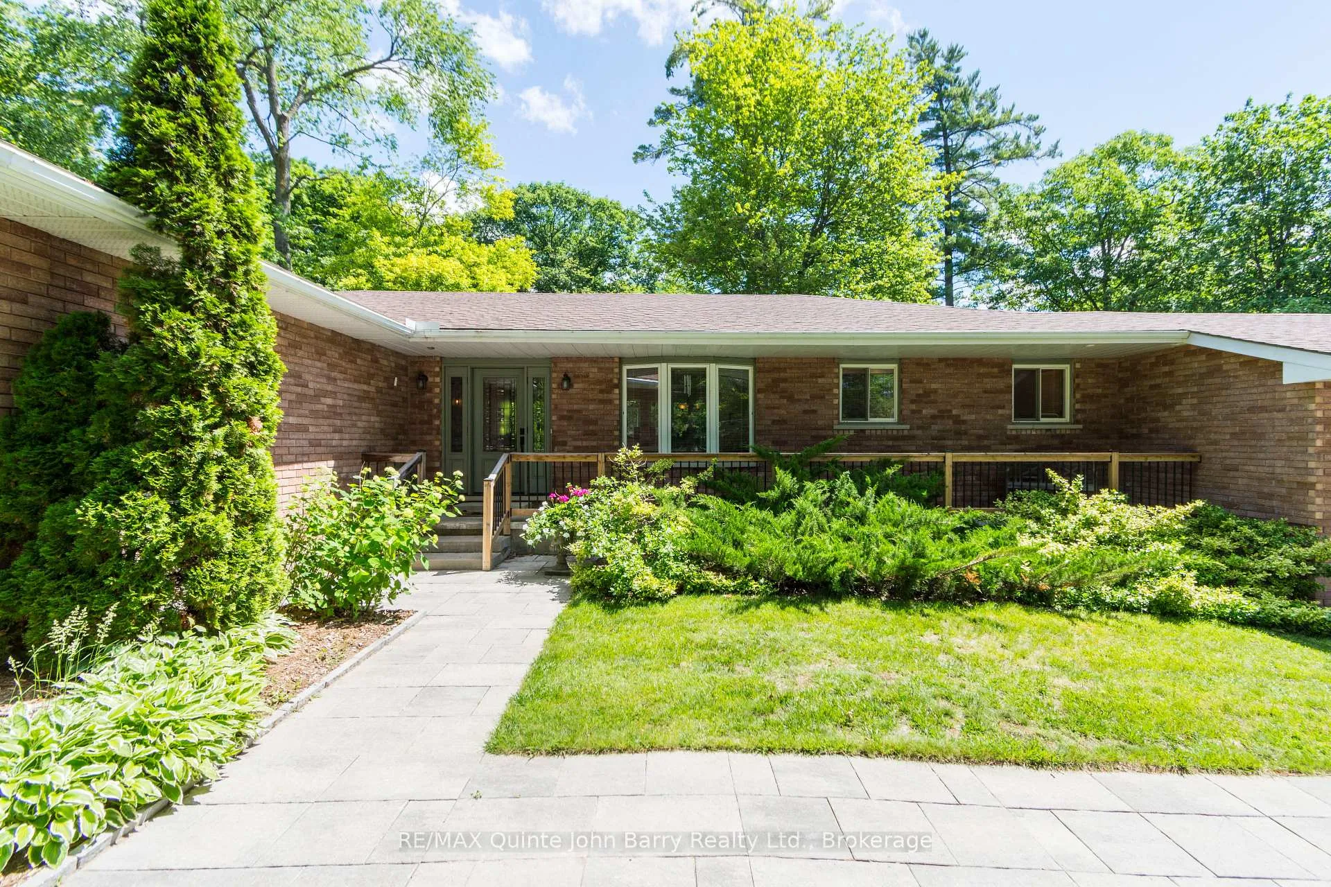 Photo 4 of 53 Power Street, Quinte West, Murray Ward — HOMEH