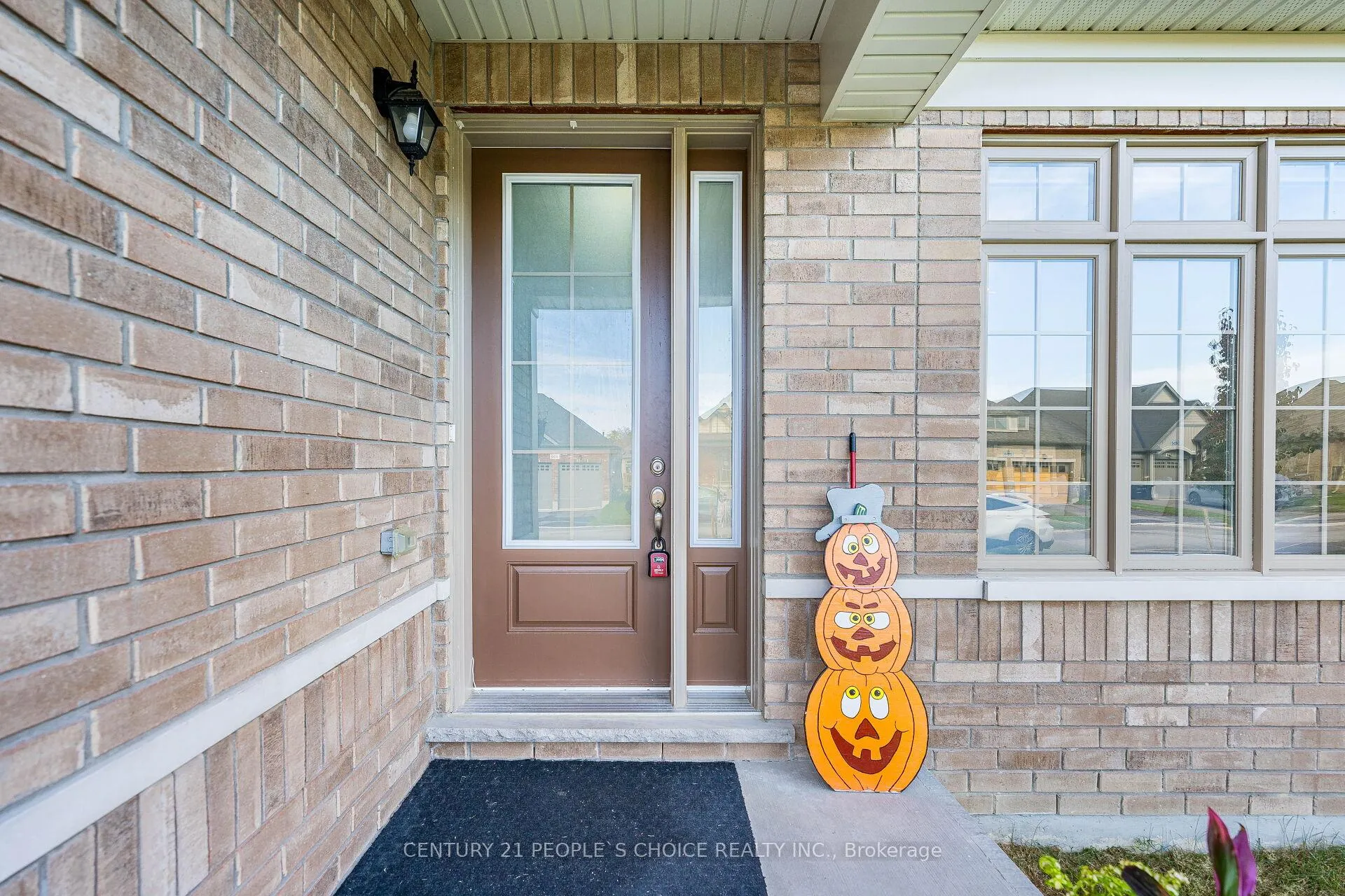 Photo 2 of 257 Duncan Street, Clearview, Stayner — HOMEH