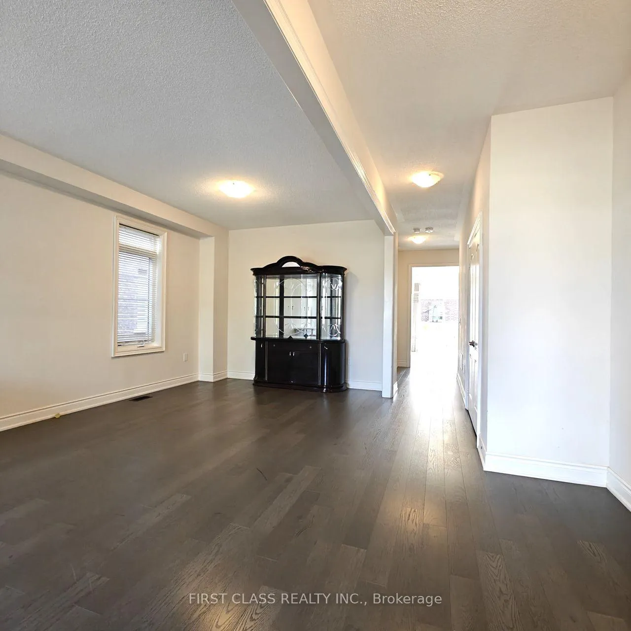 Photo 5 of 1538 Devine Point, Milton, Ford — HOMEH