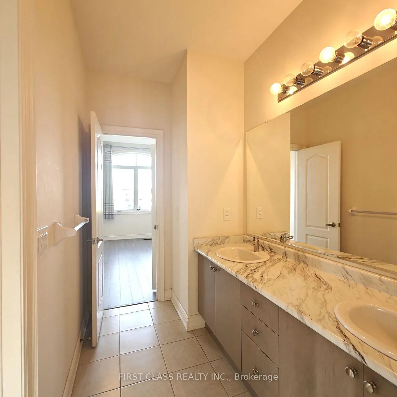 Photo 17 of 1538 Devine Point, Milton, Ford — HOMEH