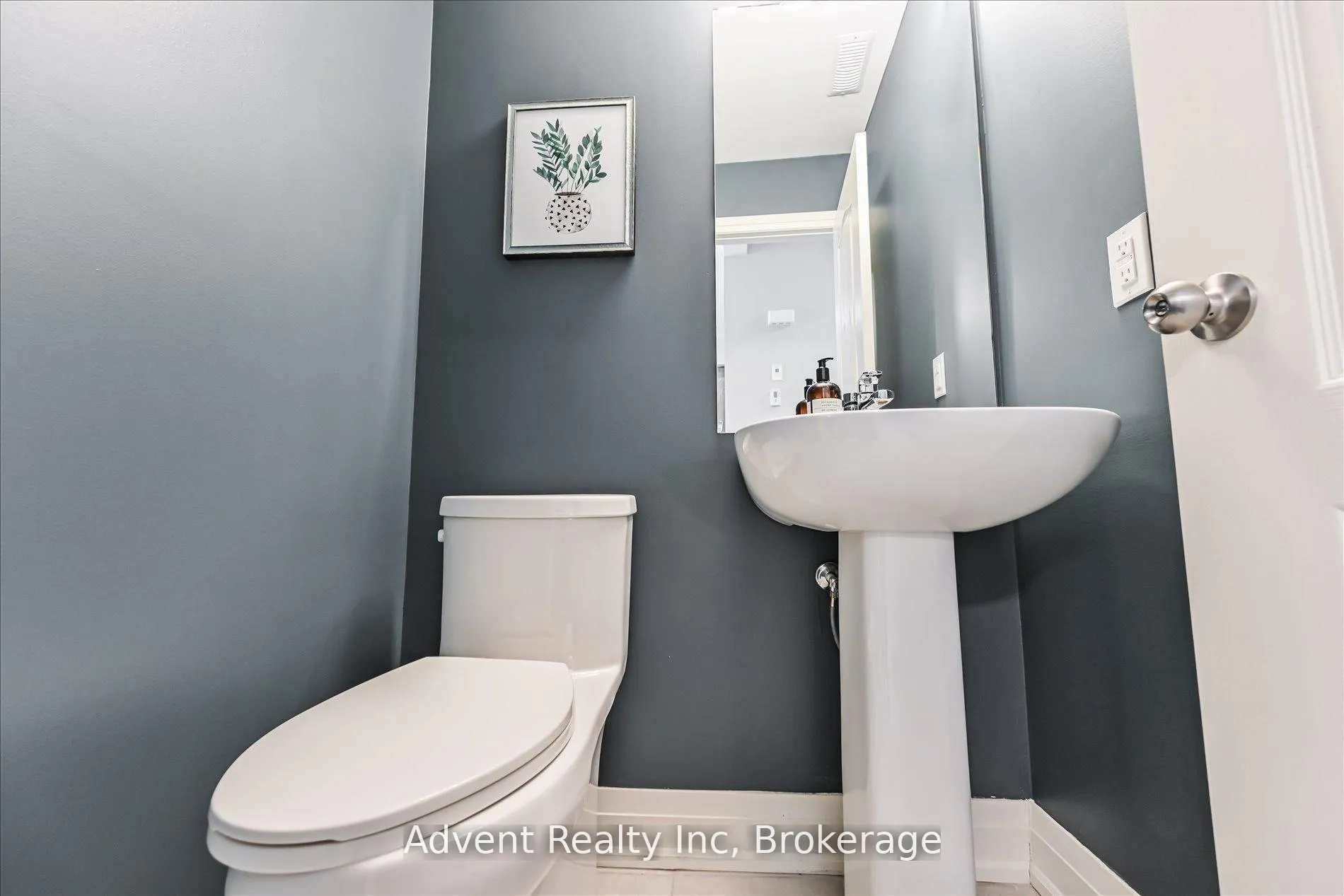 Photo 14 of 3936 Highway 7 E, Markham, Unionville — HOMEH