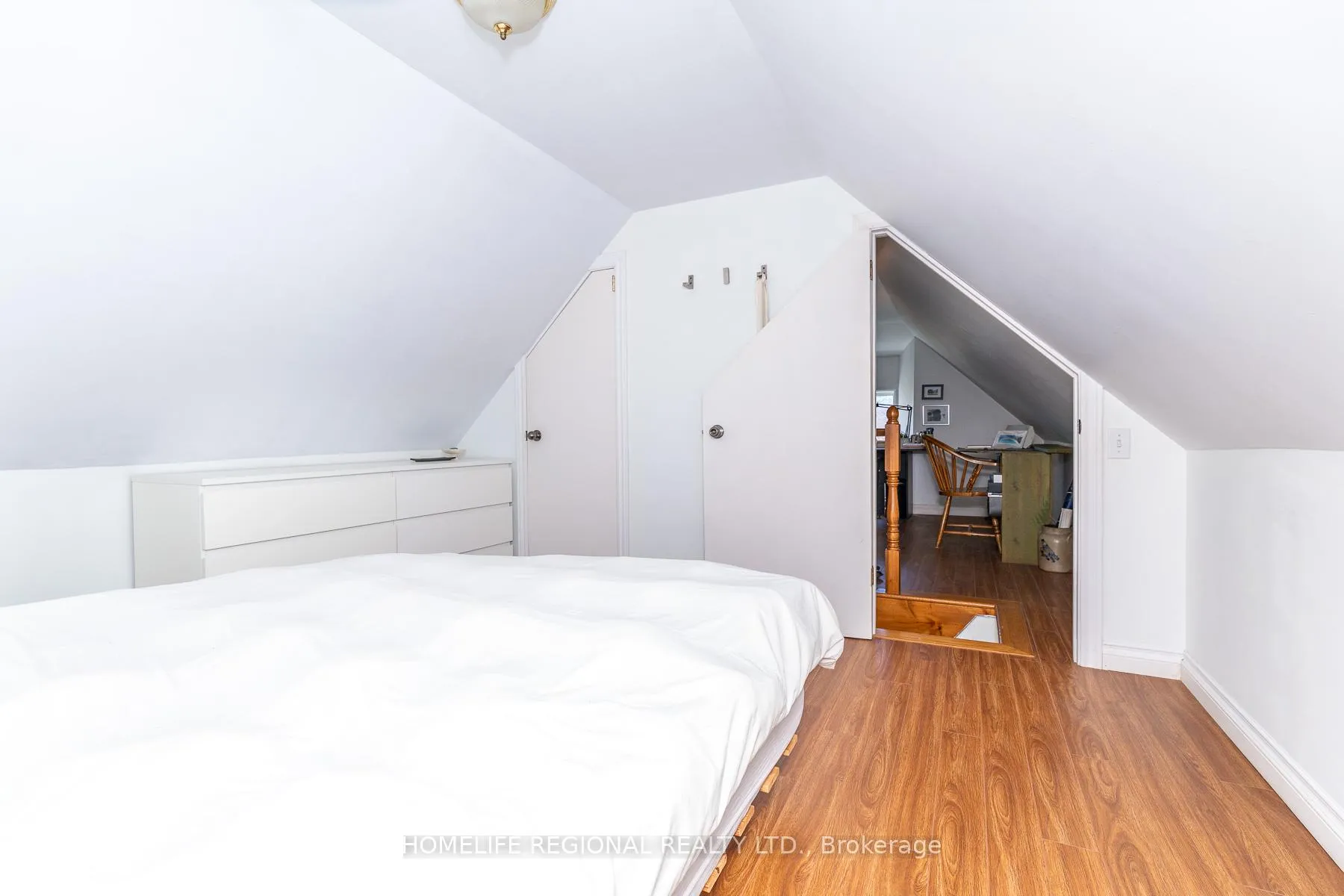 Photo 33 of 122 Emerson Avenue, Toronto, Dovercourt-Wallace Emerson-Junction — HOMEH