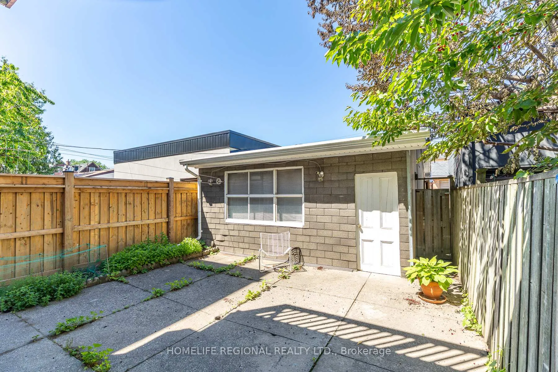 Photo 42 of 122 Emerson Avenue, Toronto, Dovercourt-Wallace Emerson-Junction — HOMEH