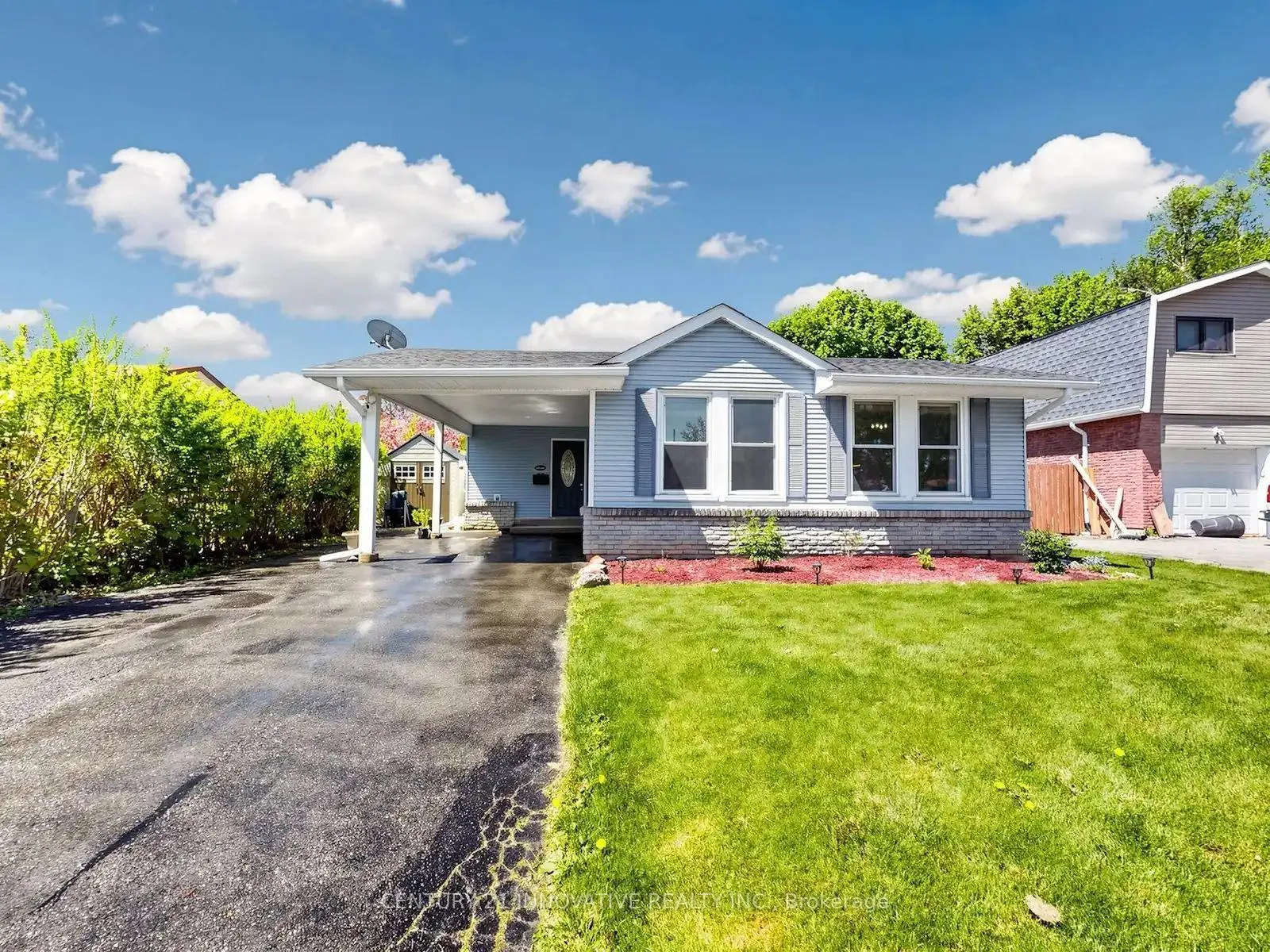 Photo 1 of 36 Deerpark Crescent, Clarington, Bowmanville — HOMEH
