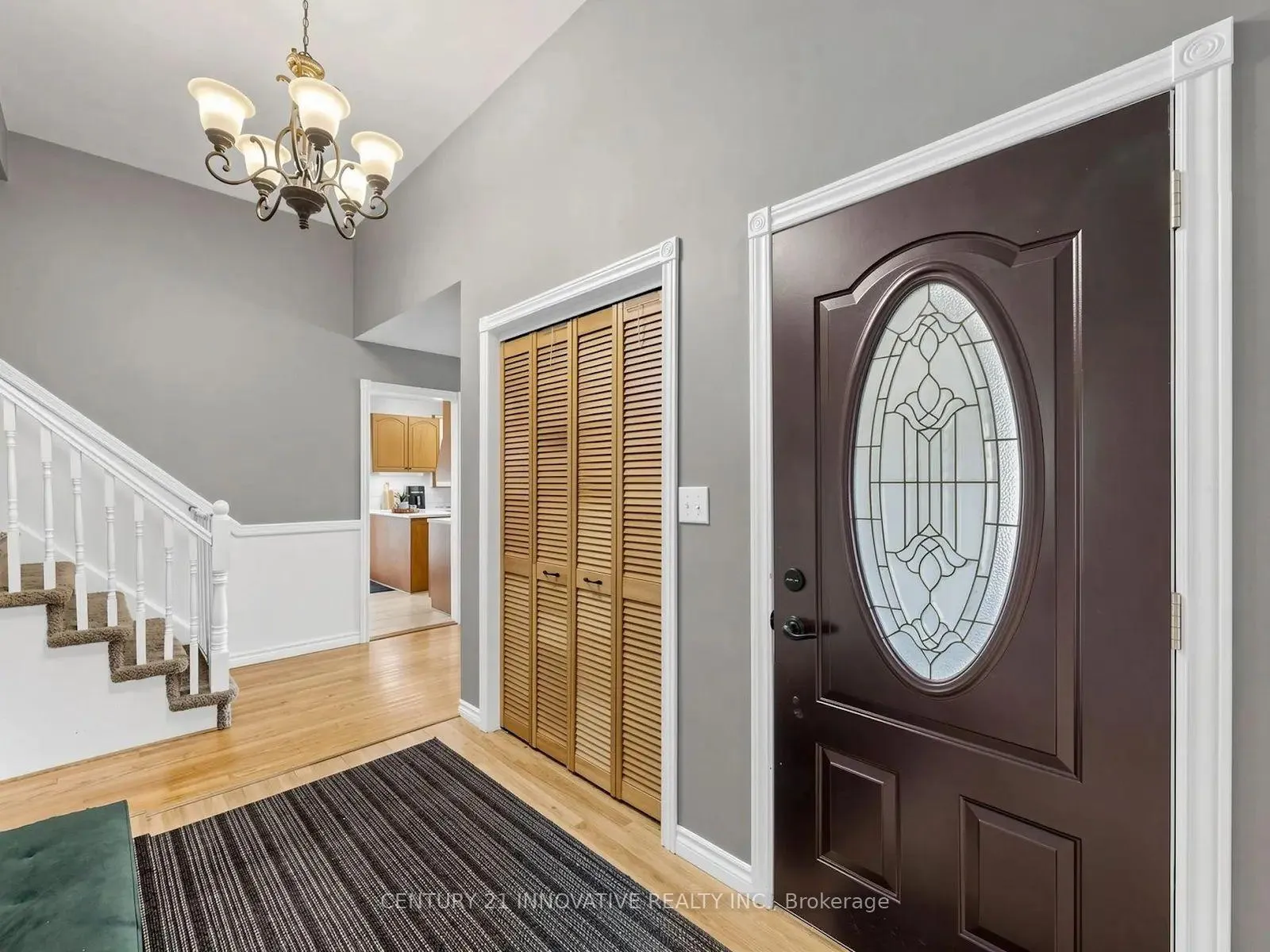 Photo 5 of 36 Deerpark Crescent, Clarington, Bowmanville — HOMEH