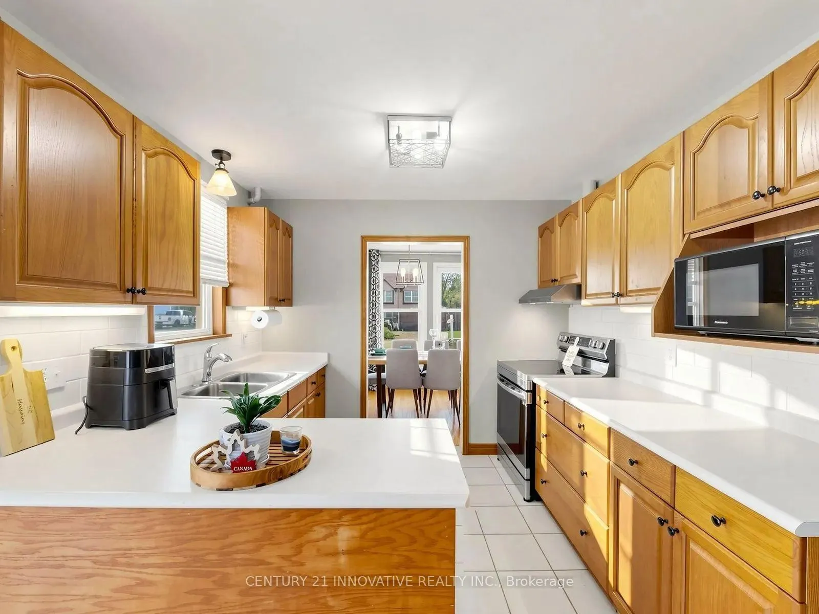 Photo 14 of 36 Deerpark Crescent, Clarington, Bowmanville — HOMEH
