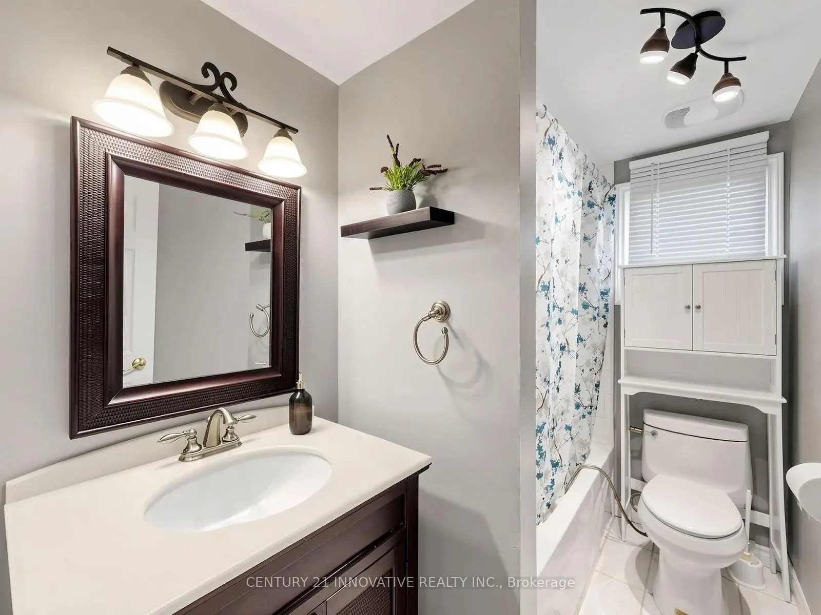 Photo 23 of 36 Deerpark Crescent, Clarington, Bowmanville — HOMEH