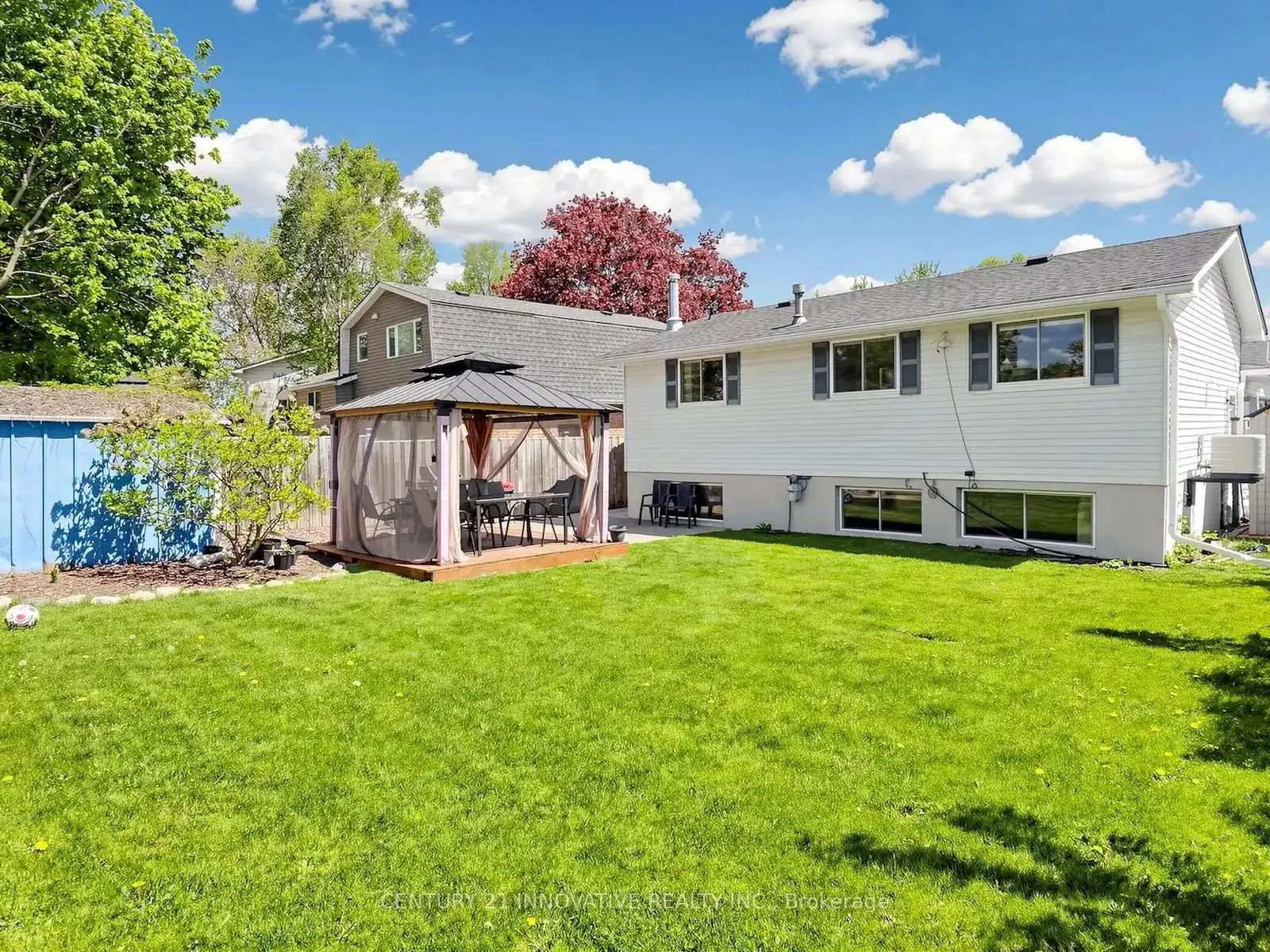 Photo 34 of 36 Deerpark Crescent, Clarington, Bowmanville — HOMEH