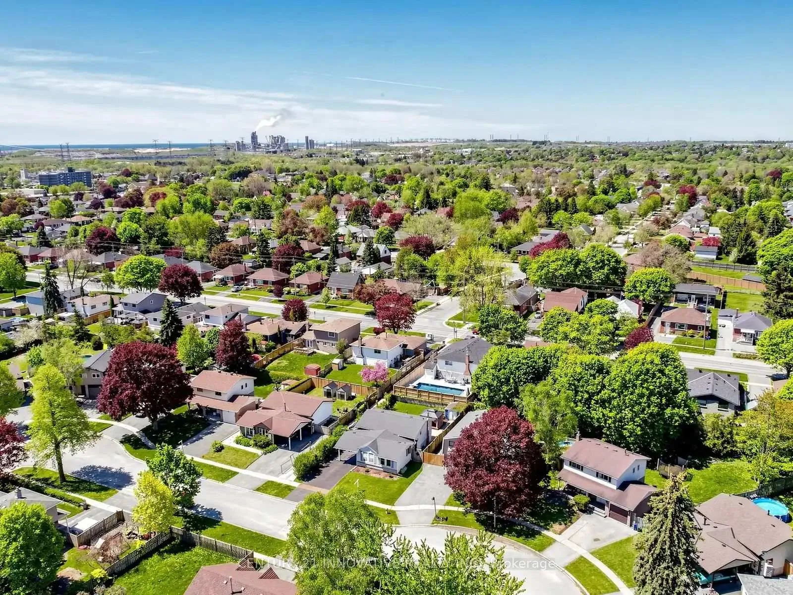 Photo 42 of 36 Deerpark Crescent, Clarington, Bowmanville — HOMEH
