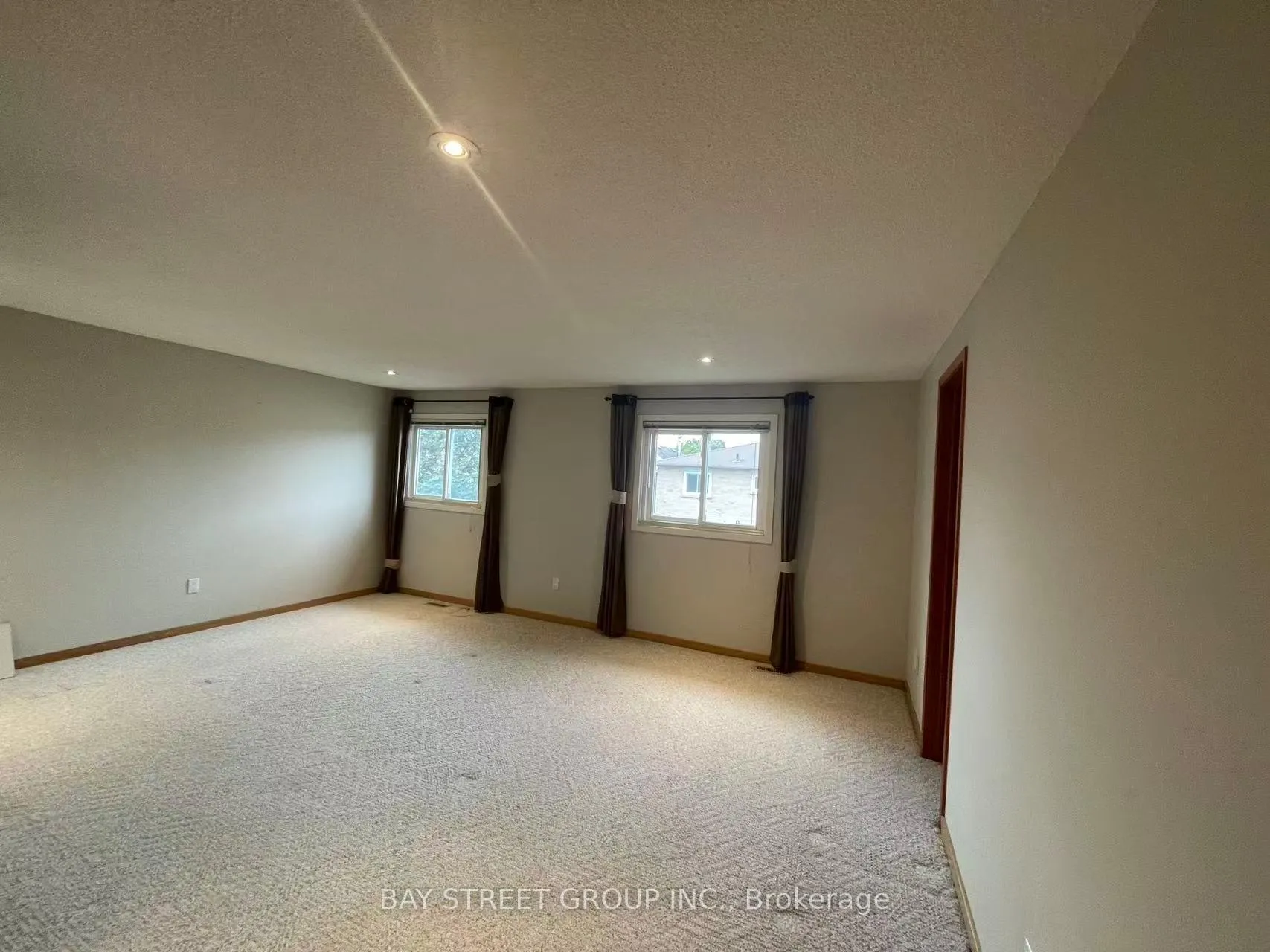 Photo 9 of 36 Ventris Drive, Ajax, Central West — HOMEH