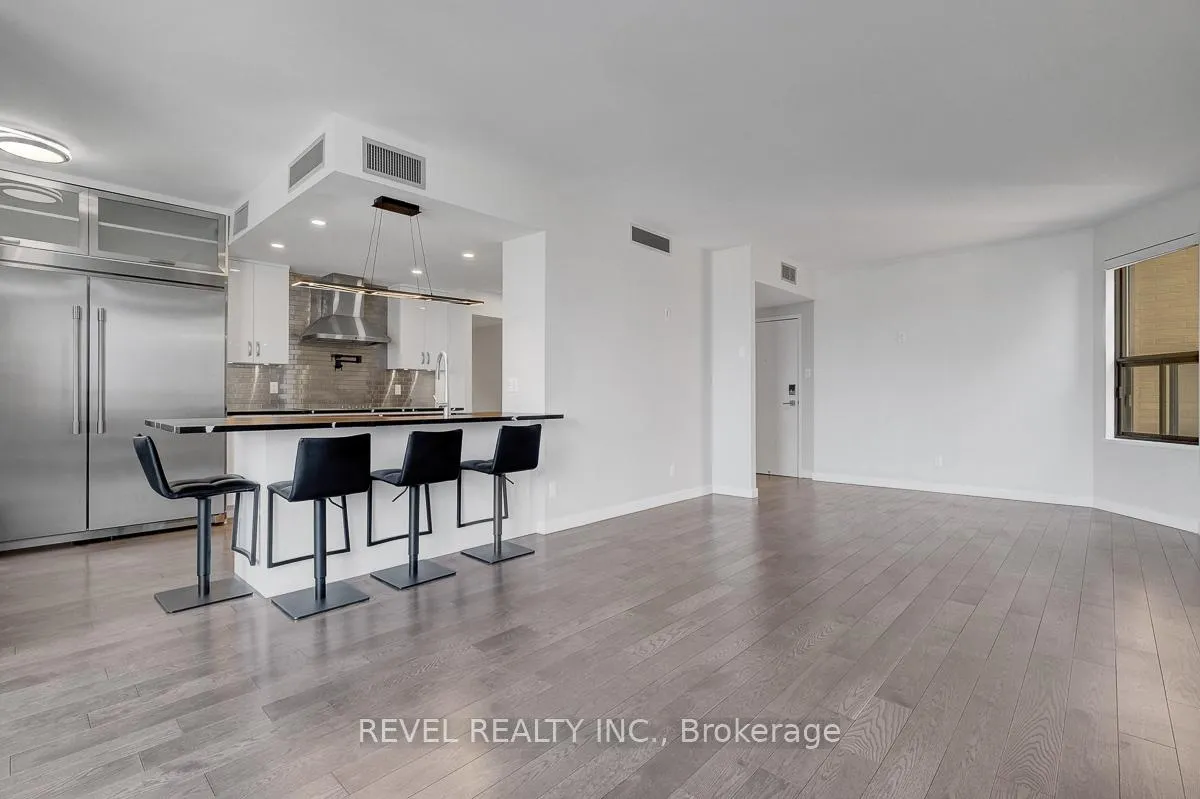 Photo 3 of Unit 2101, 556 Laurier Avenue W, Ottawa, Ottawa Centre — HOMEH