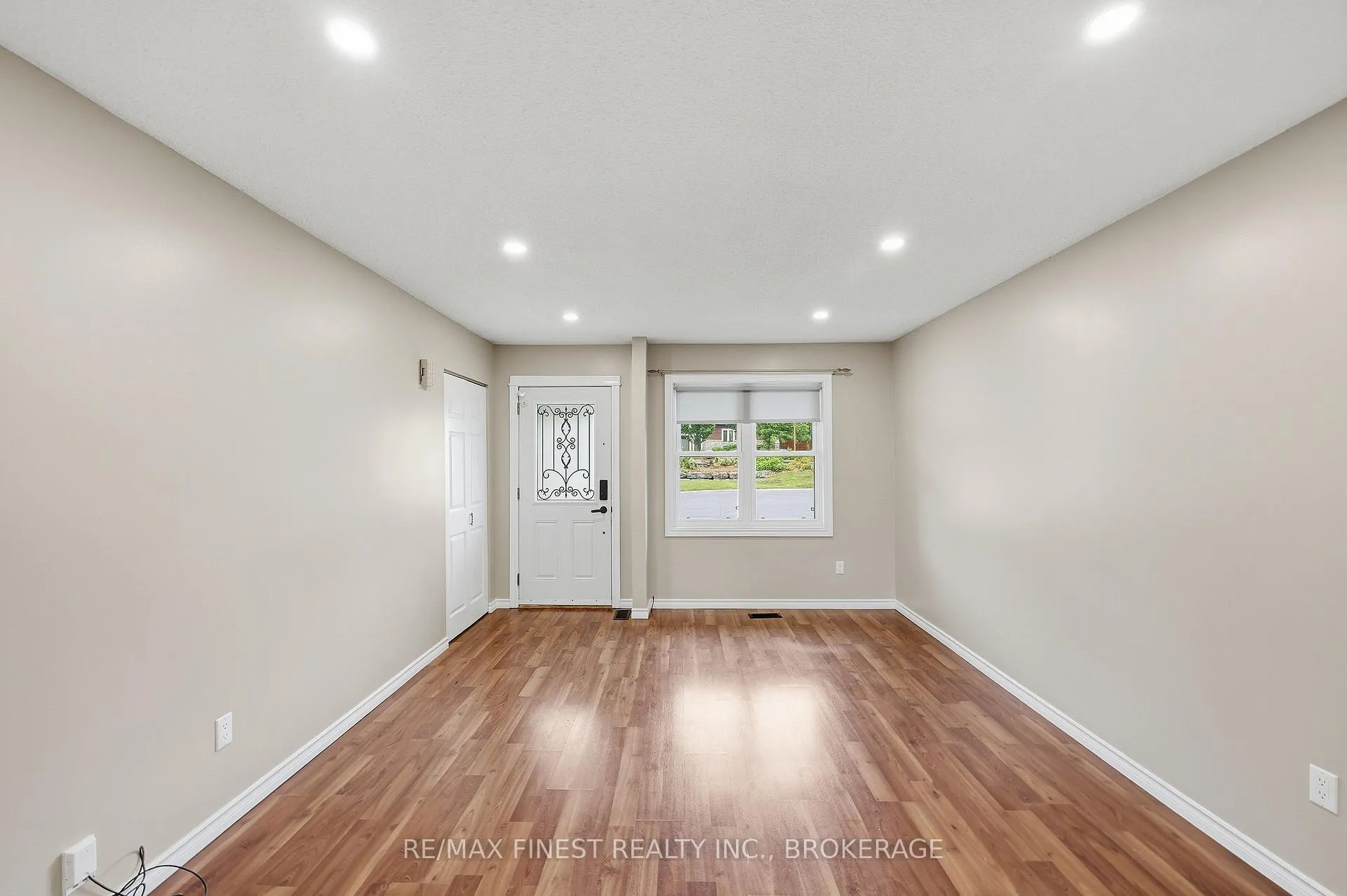 Photo 14 of 114 Joyce Street, Kingston, Rideau — HOMEH