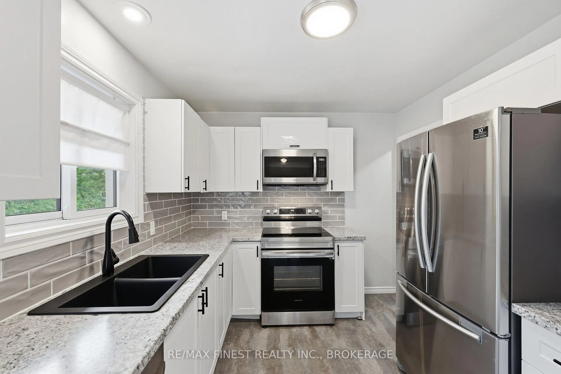 Photo 5 of 114 Joyce Street, Kingston, Rideau — HOMEH