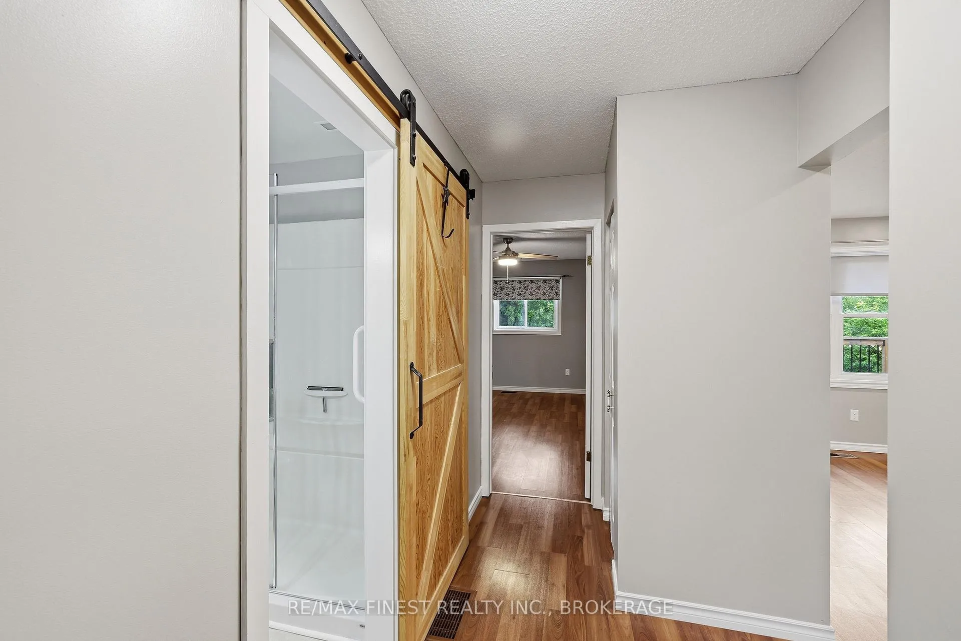 Photo 23 of 114 Joyce Street, Kingston, Rideau — HOMEH