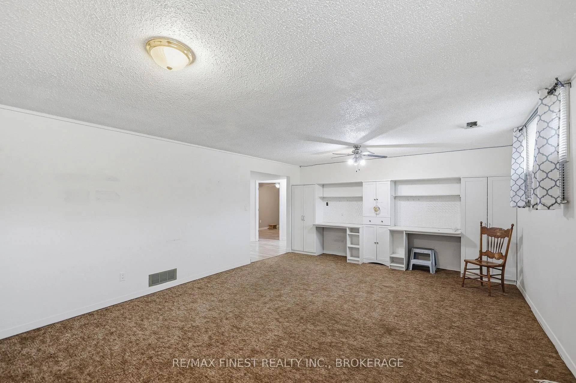 Photo 34 of 114 Joyce Street, Kingston, Rideau — HOMEH
