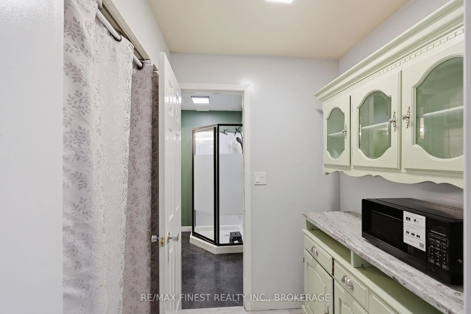 Photo 35 of 114 Joyce Street, Kingston, Rideau — HOMEH