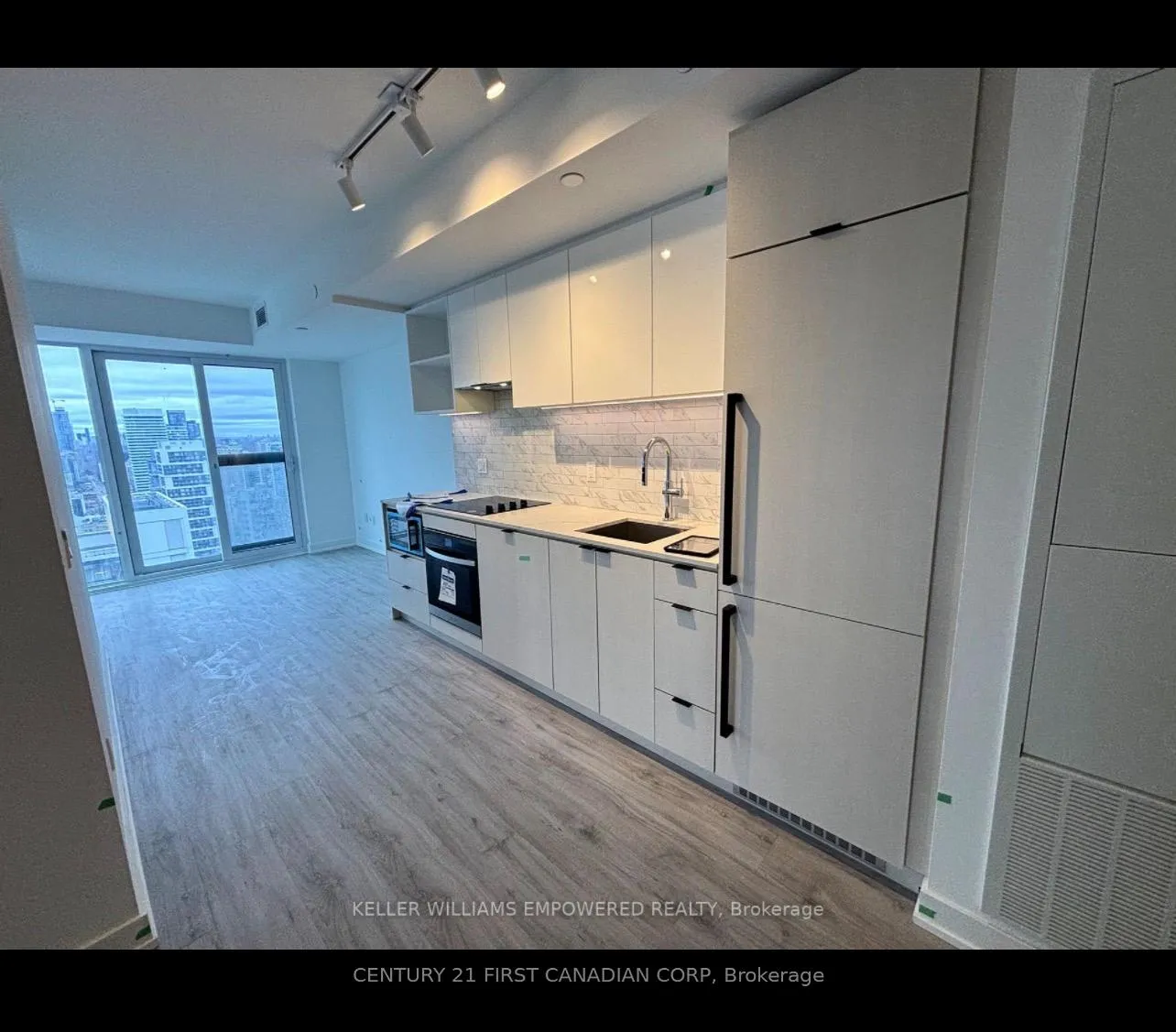 Photo of Unit 4303, 252 Church Street