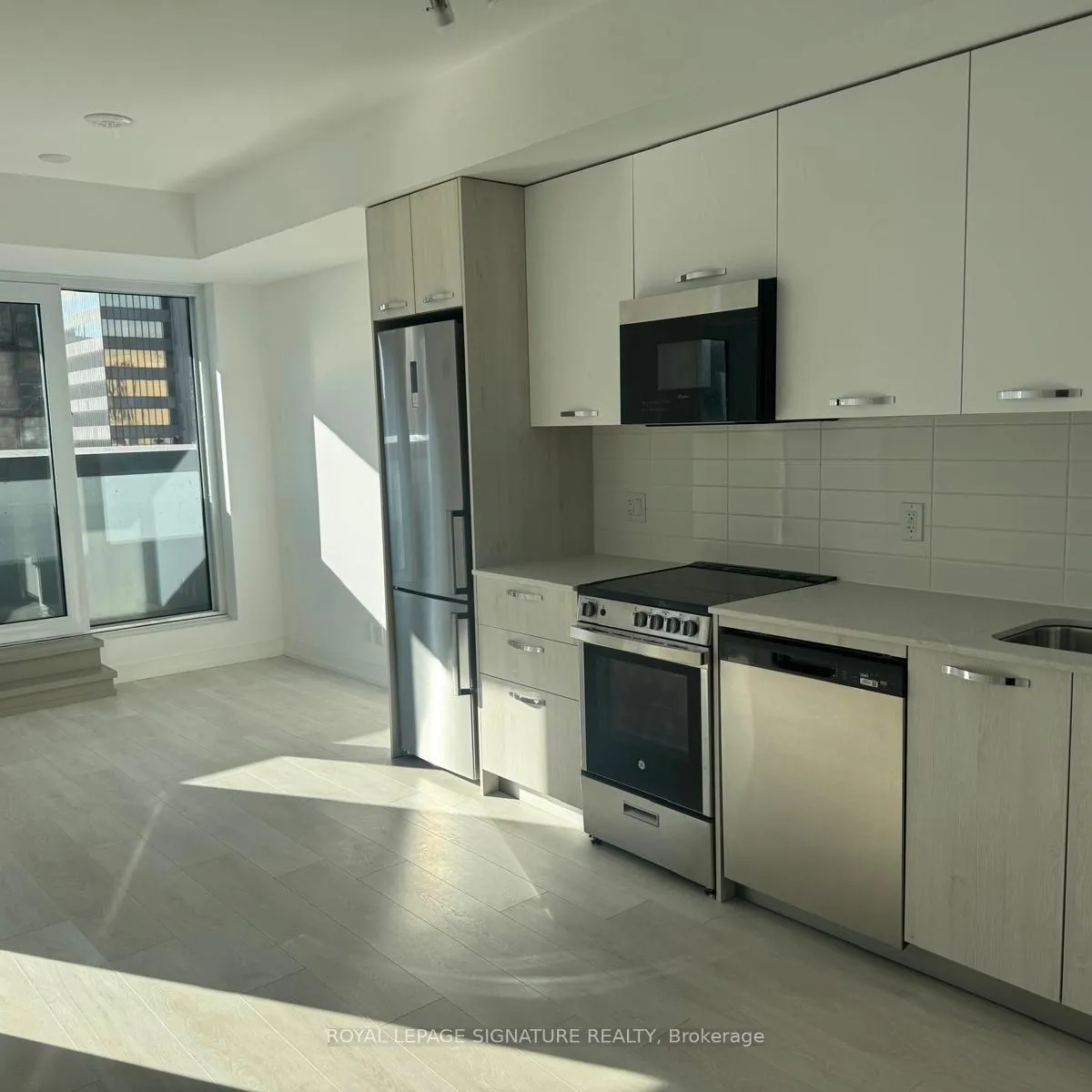Photo 13 of Unit 527, 75 James Street S, Hamilton, Corktown — HOMEH