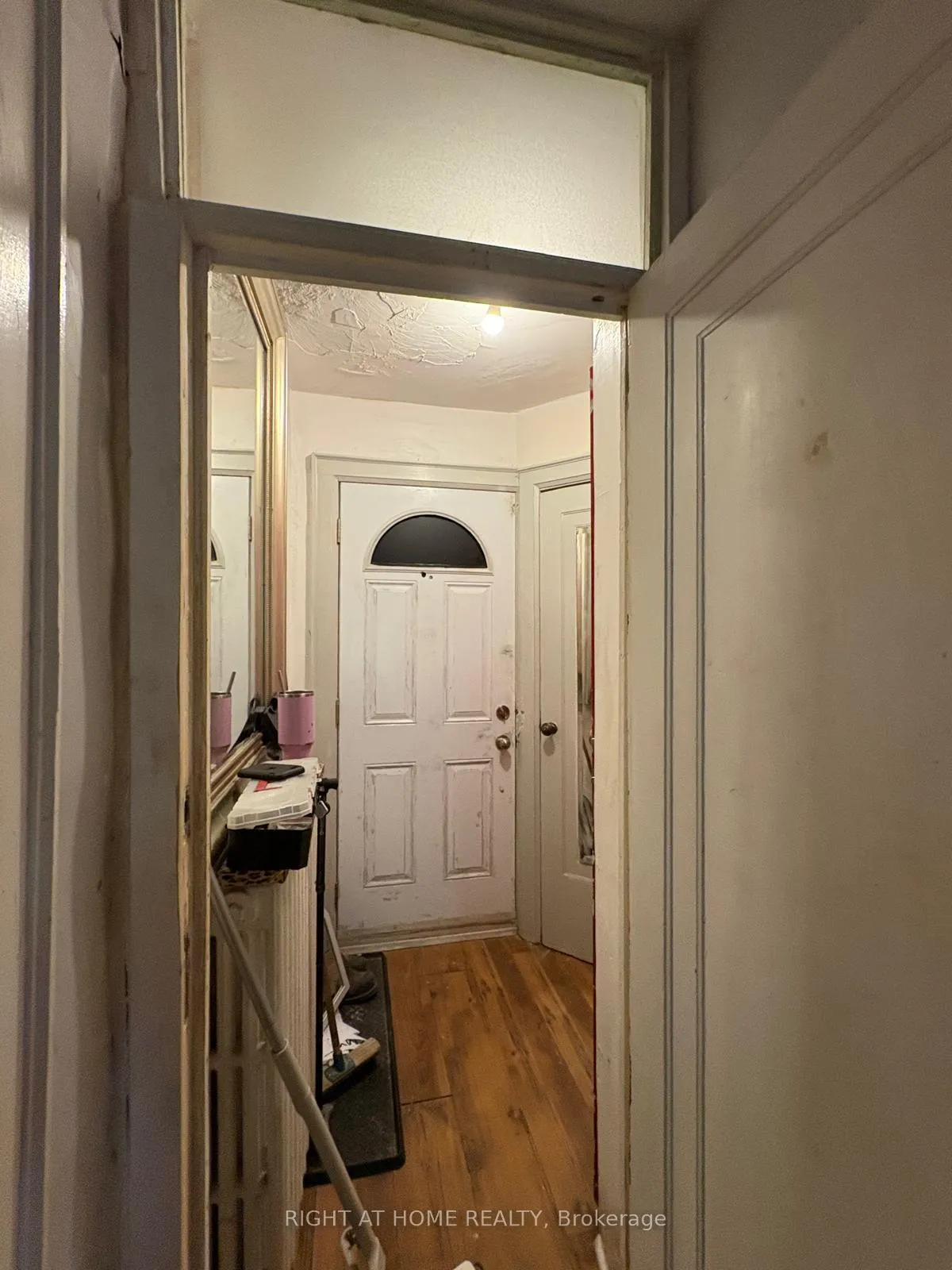 Photo 3 of 1103 1/2 Davenport Road, Toronto, Wychwood — HOMEH