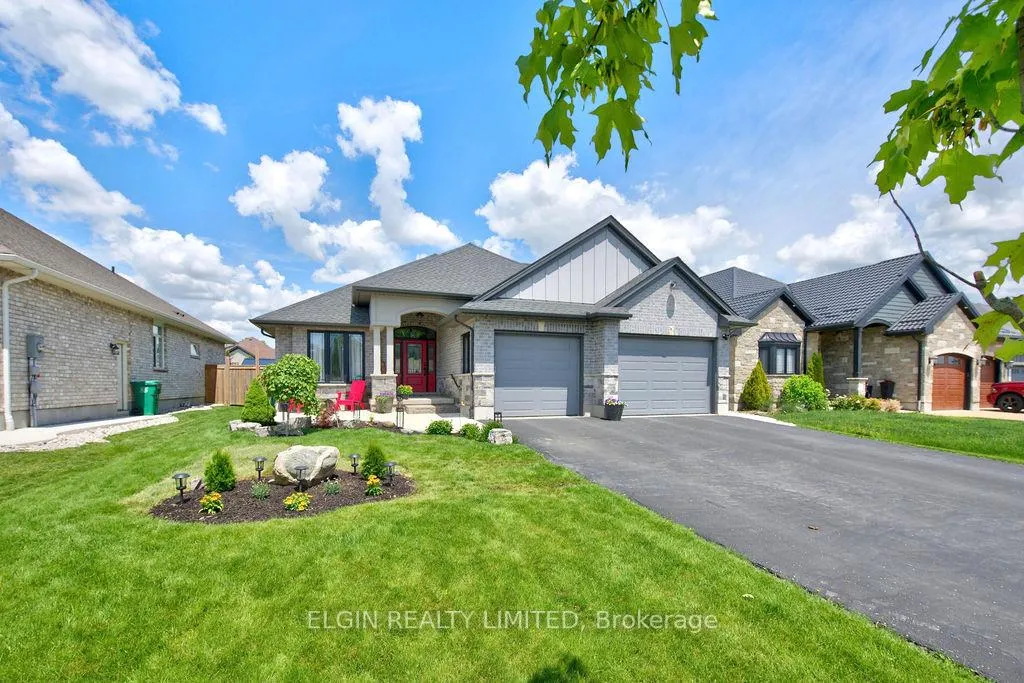 Photo of 40 Glengariff Drive