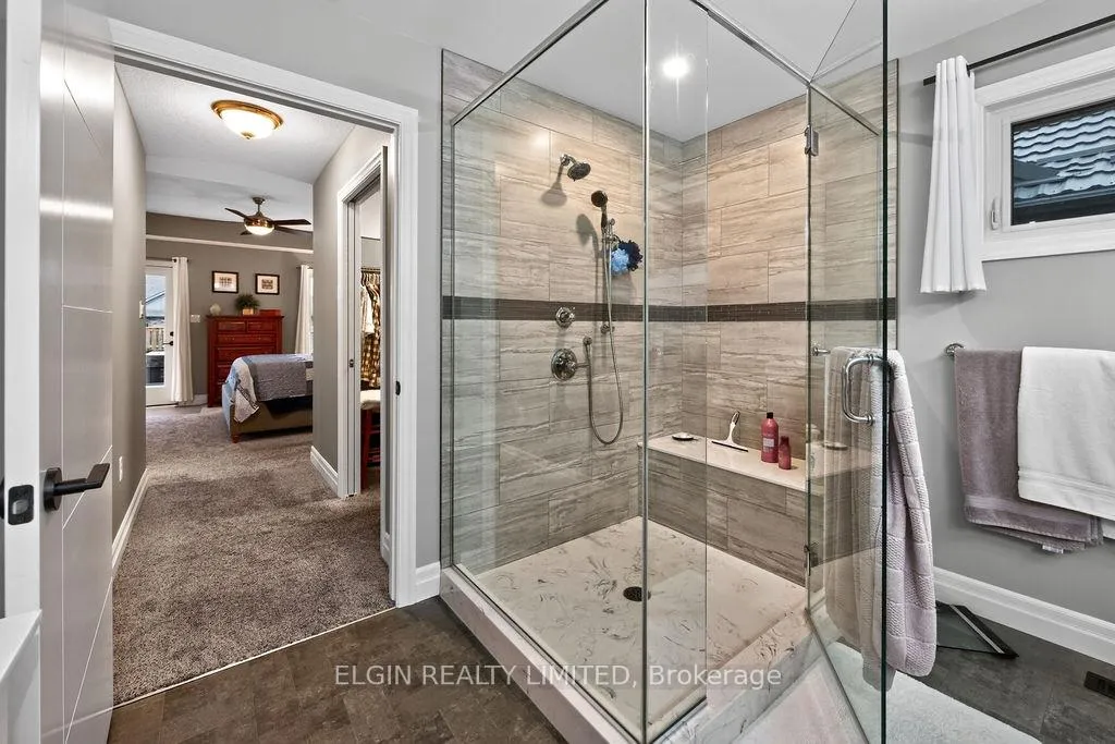 Photo 11 of 40 Glengariff Drive, Southwold, Talbotville — HOMEH