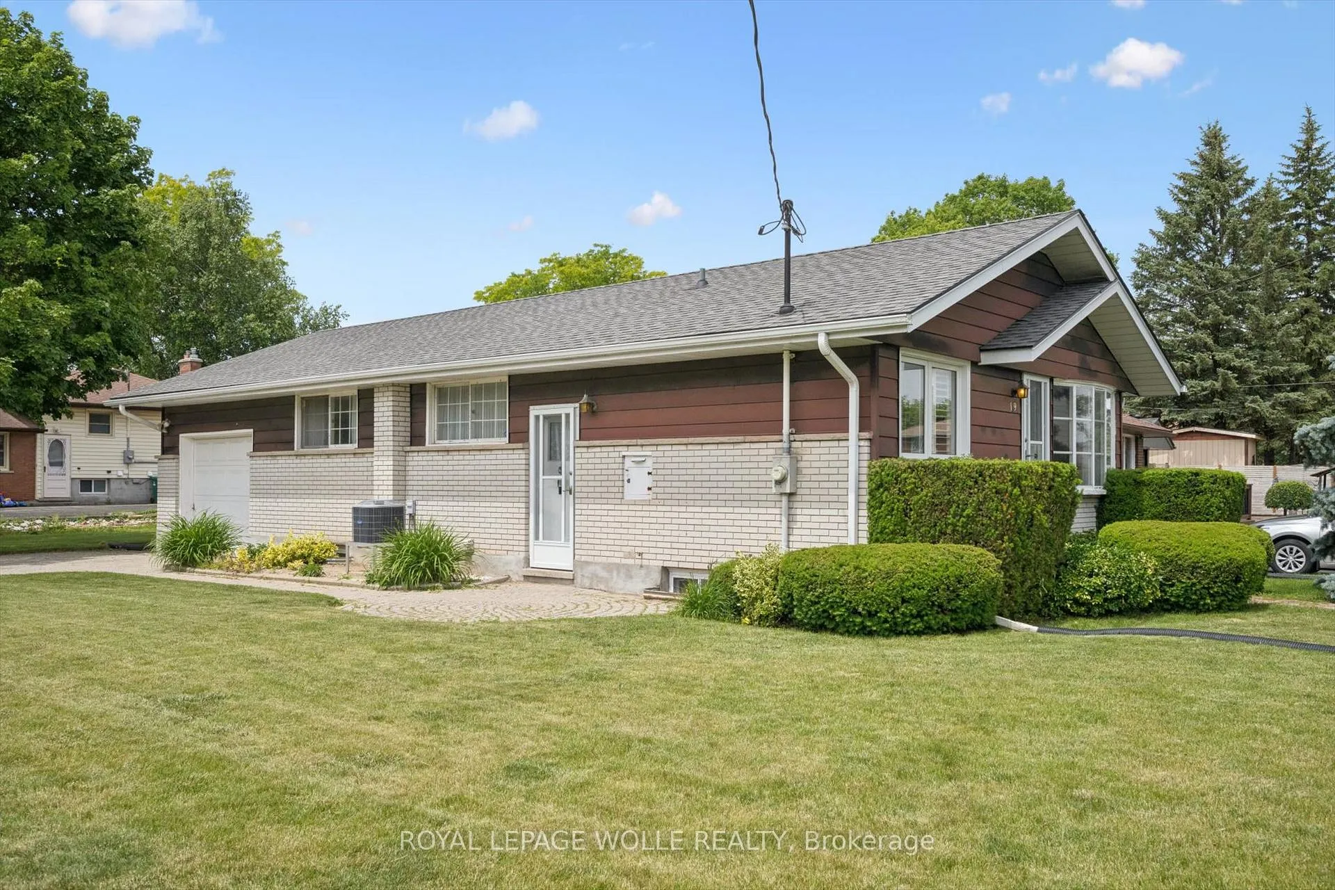 Photo 1 of 19 Weichel Street, Kitchener — HOMEH