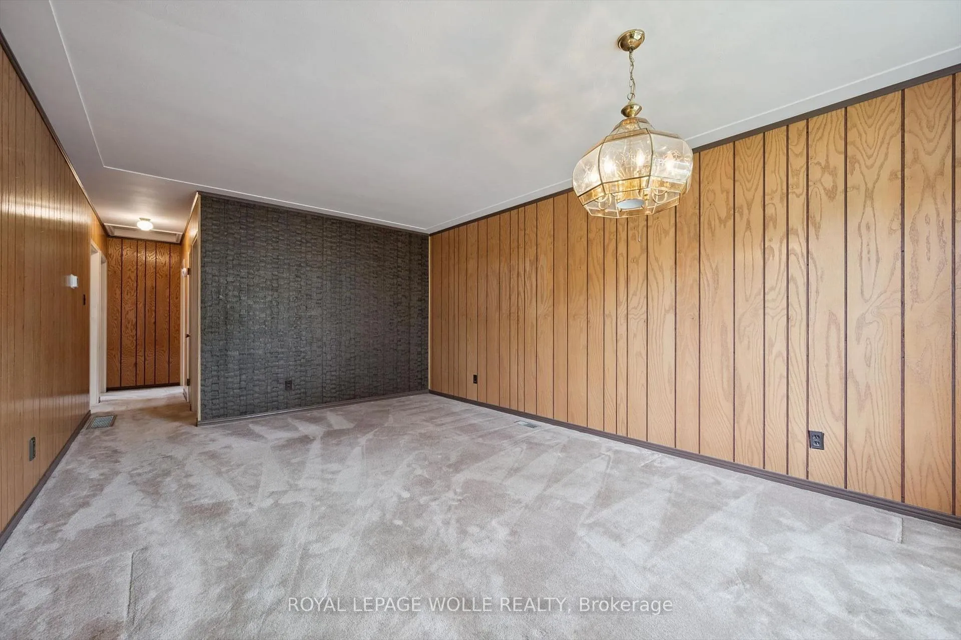Photo 11 of 19 Weichel Street, Kitchener — HOMEH