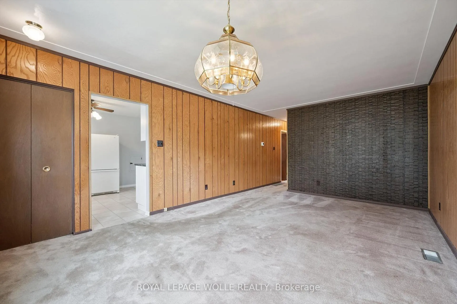 Photo 12 of 19 Weichel Street, Kitchener — HOMEH