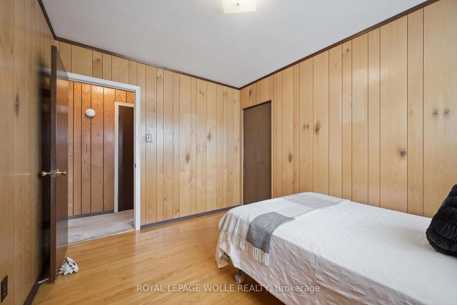 Photo 21 of 19 Weichel Street, Kitchener — HOMEH