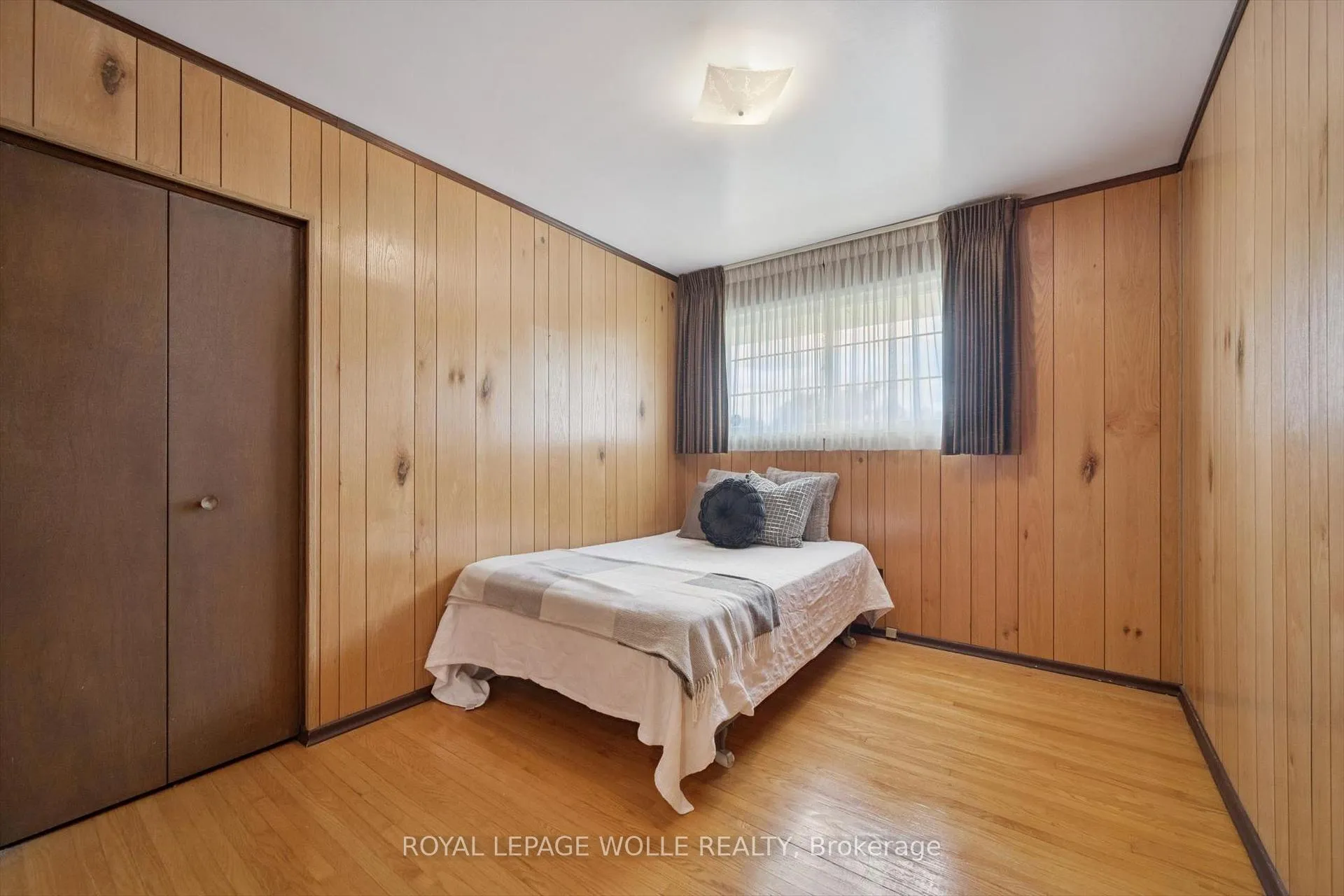 Photo 24 of 19 Weichel Street, Kitchener — HOMEH