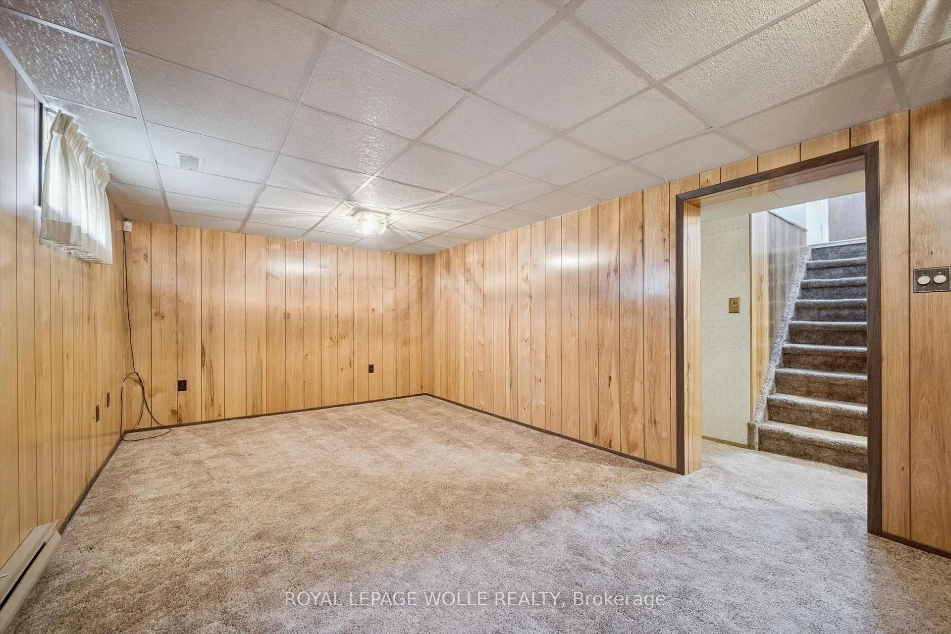 Photo 29 of 19 Weichel Street, Kitchener — HOMEH