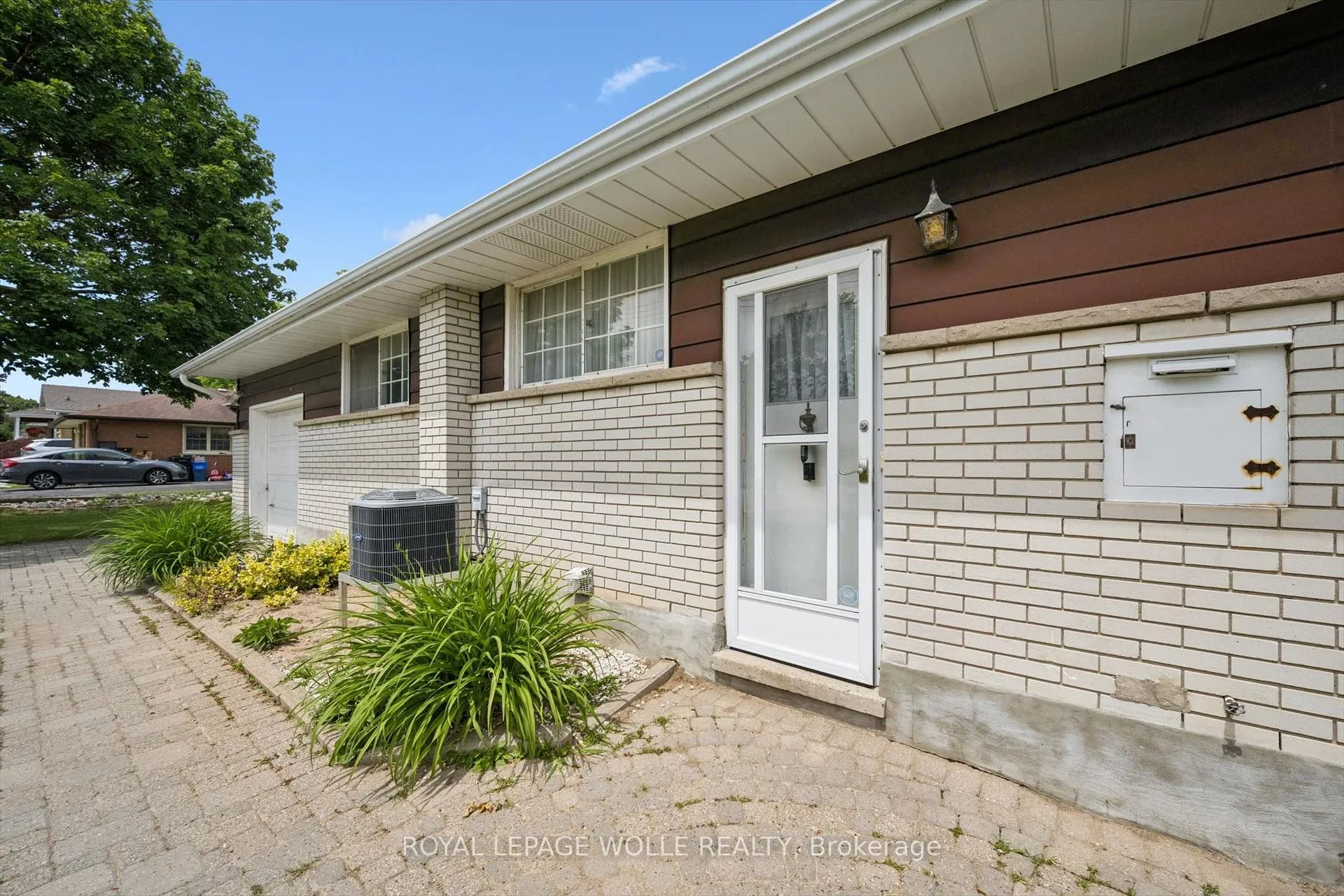 Photo 36 of 19 Weichel Street, Kitchener — HOMEH