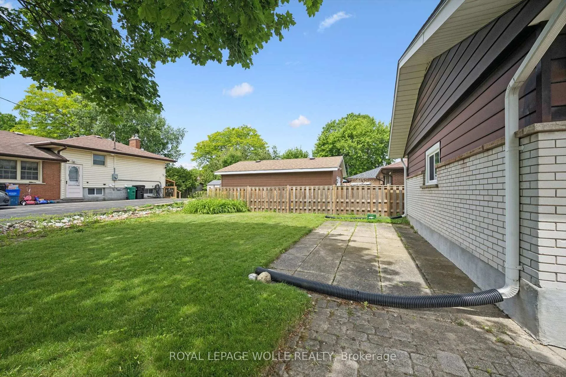 Photo 37 of 19 Weichel Street, Kitchener — HOMEH