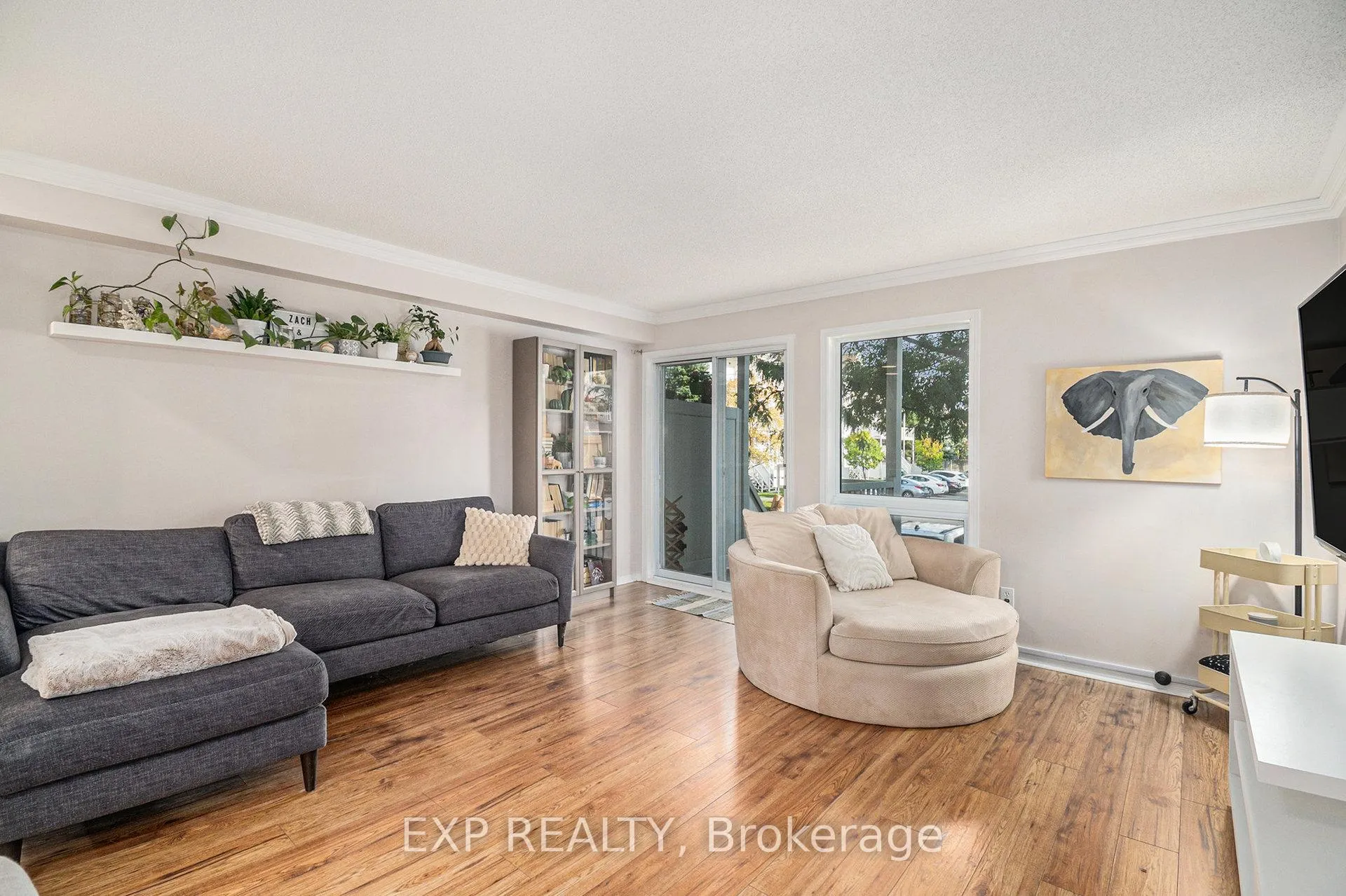 Photo 5 of 74 Lakepointe Drive, Ottawa, Avalon East — HOMEH