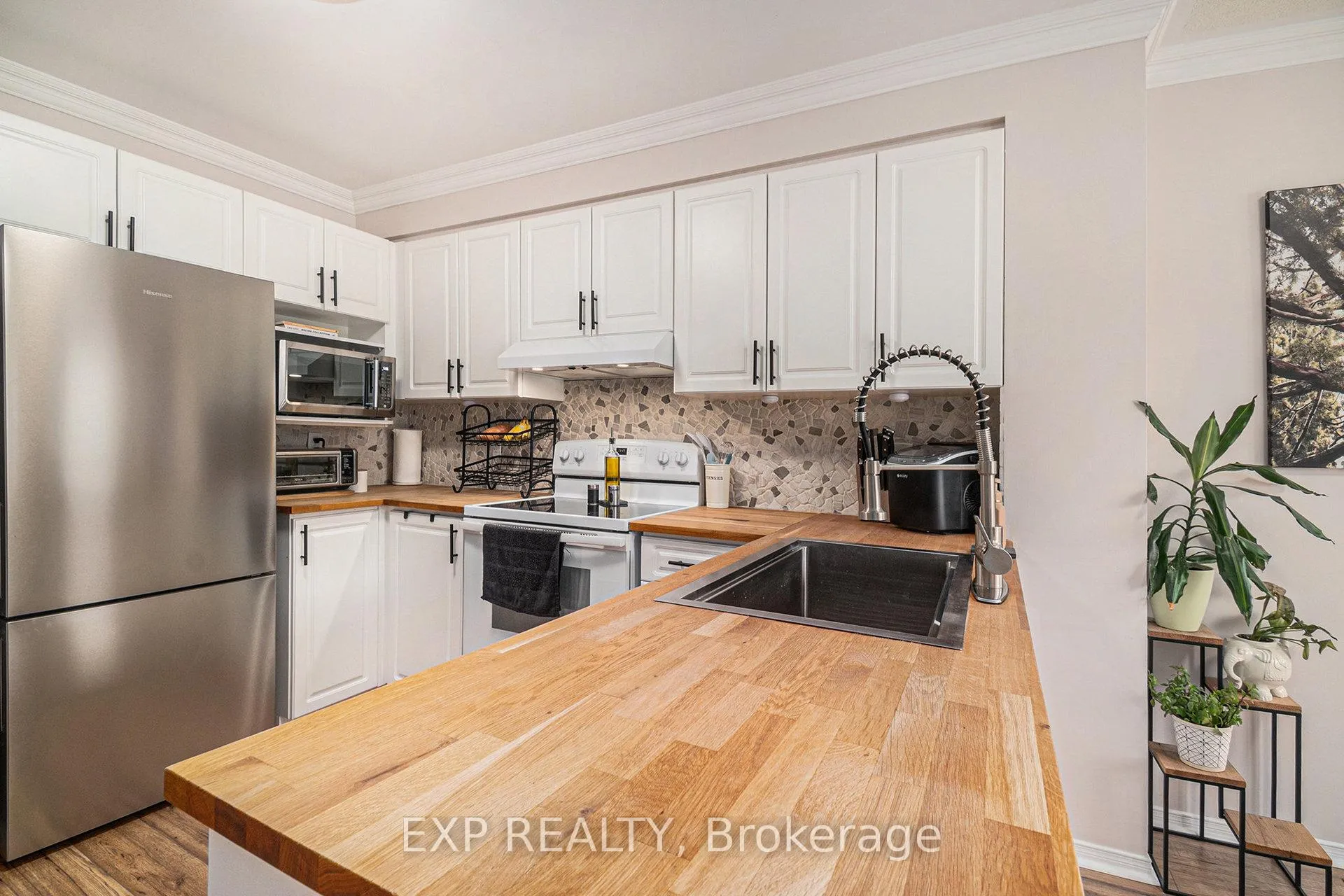 Photo 13 of 74 Lakepointe Drive, Ottawa, Avalon East — HOMEH